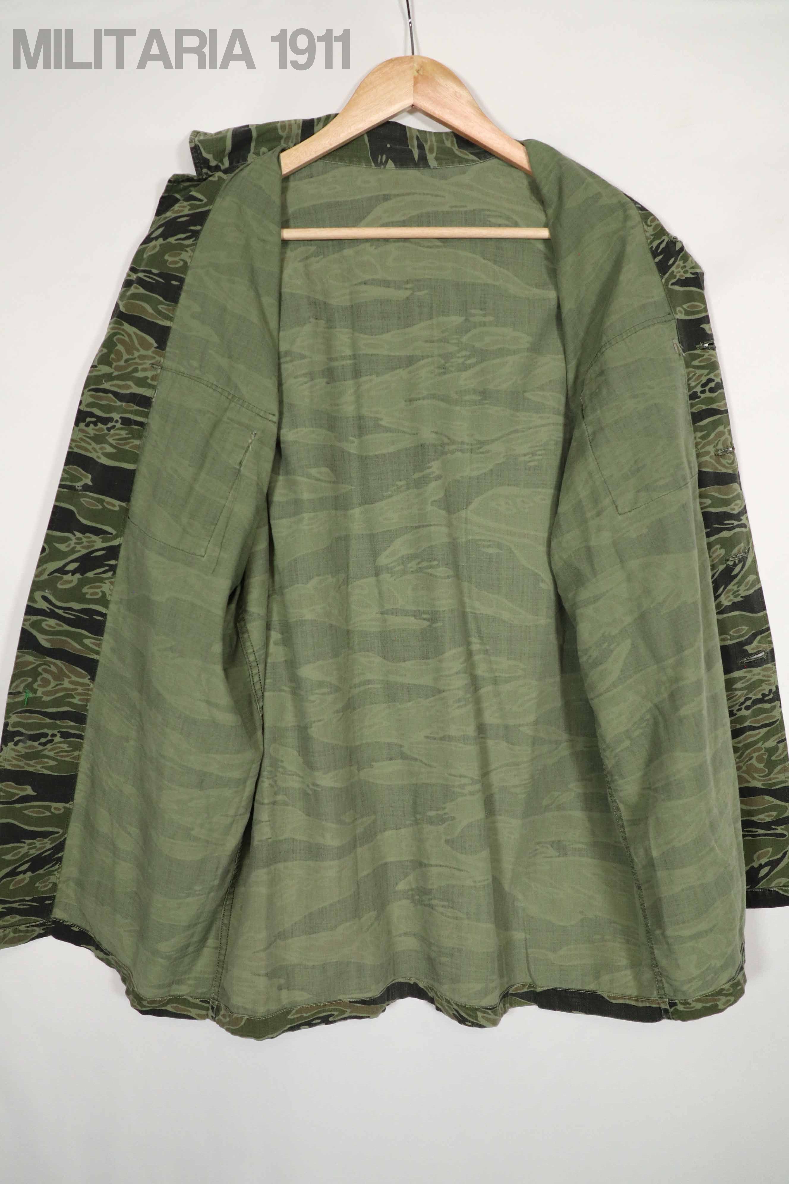 実物　レイトウォーパターン　タイガーストライプ シャツ　大きめサイズ　ボタン欠損あり