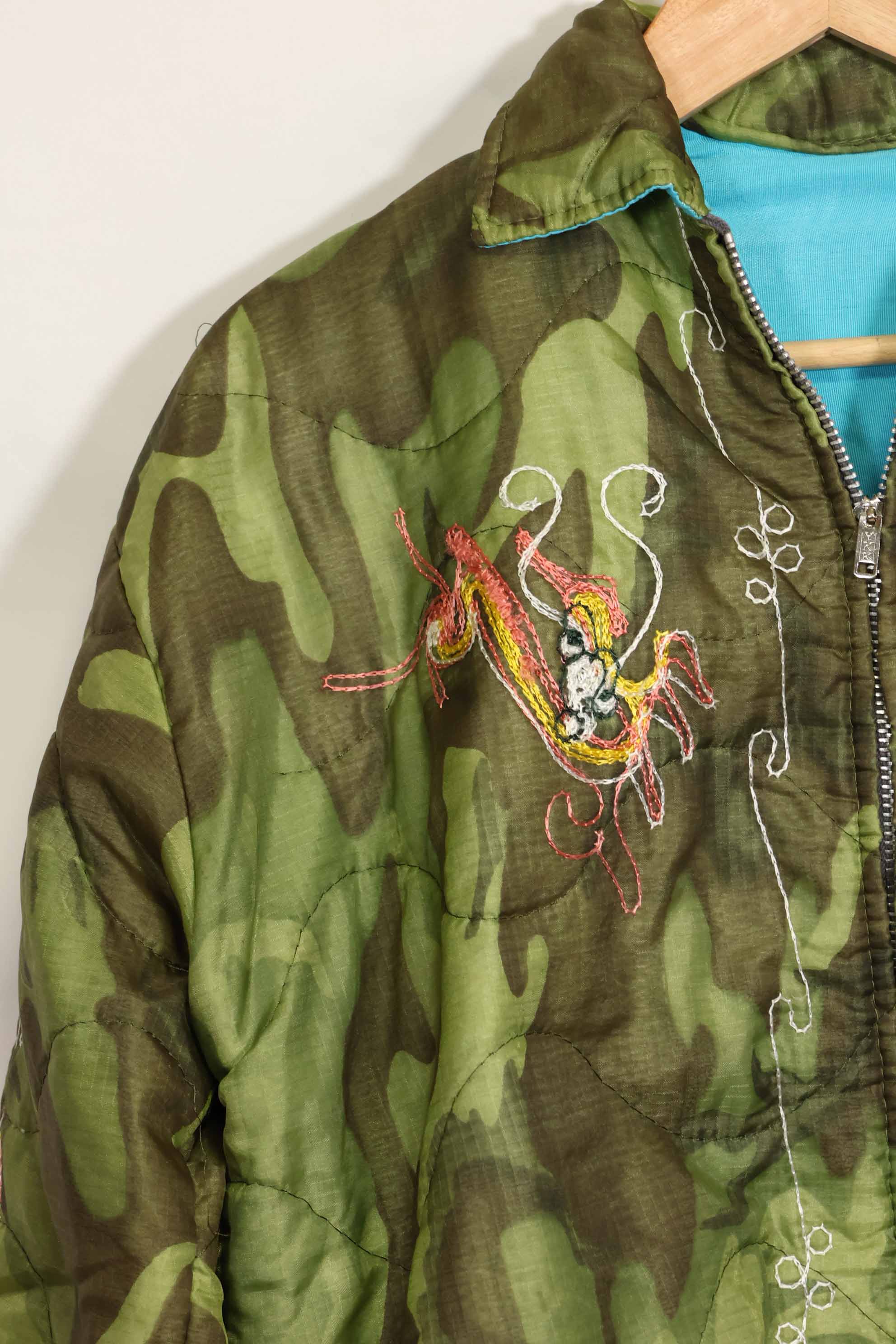 1969年〜70年　ベトナム戦争　ERDL迷彩ポンチョ製　ツアージャケット　ベトジャン　QUINHON　中古品