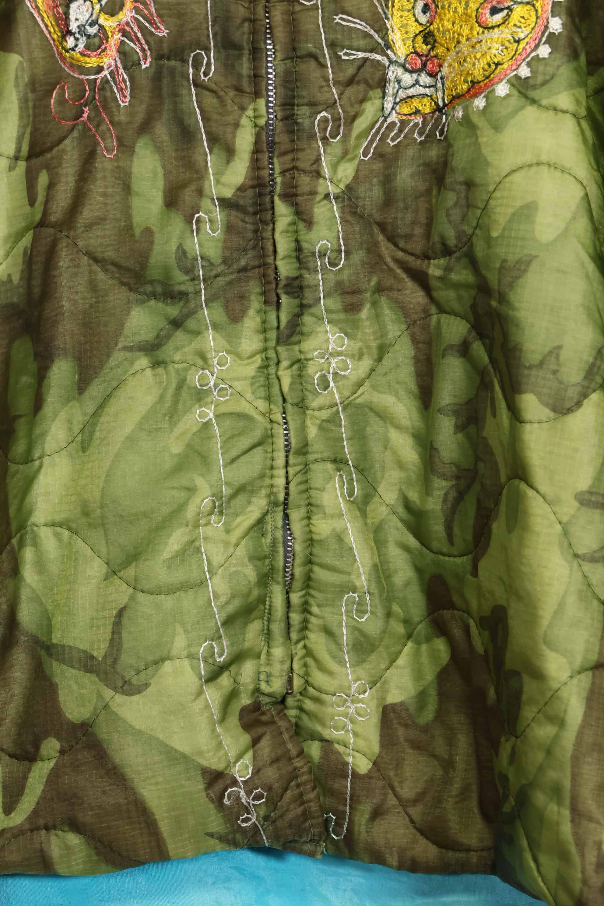 1969年〜70年　ベトナム戦争　ERDL迷彩ポンチョ製　ツアージャケット　ベトジャン　QUINHON　中古品