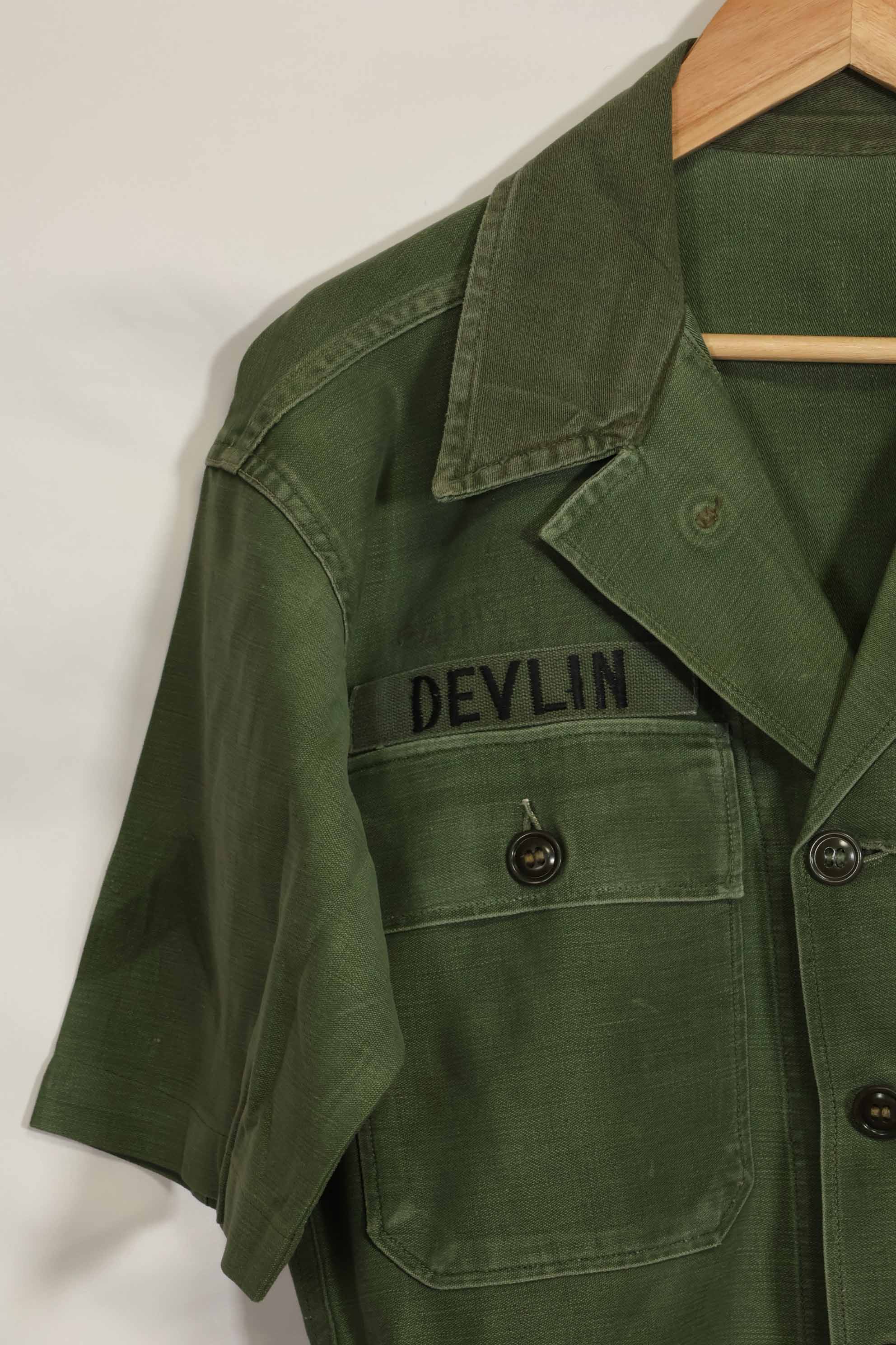 1960年代　元グリーンベレー兵士放出　OG-107　ユーティリティシャツ　初付け　パッチ付き　中古品　A