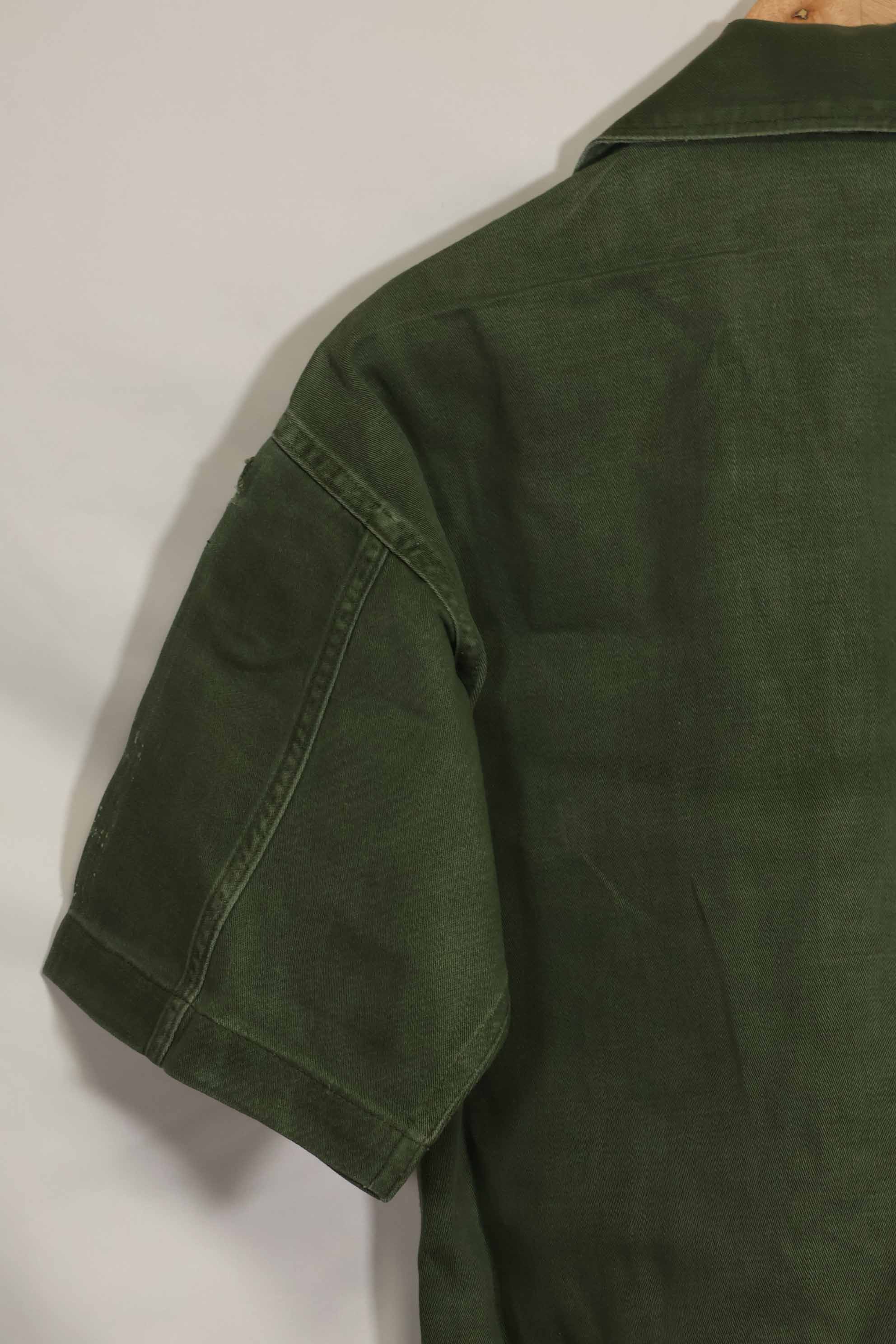 1960年代　元グリーンベレー兵士放出　OG-107　ユーティリティシャツ　初付け　パッチ付き　中古品　B