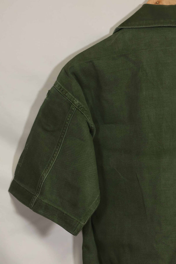 1960年代　元グリーンベレー兵士放出　OG-107　ユーティリティシャツ　初付け　パッチ付き　中古品　B