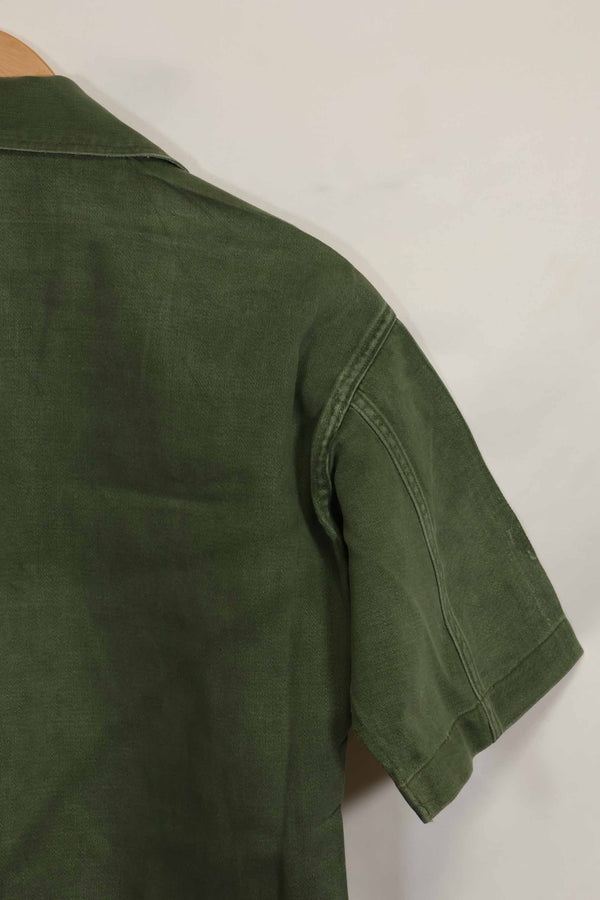 1960年代　元グリーンベレー兵士放出　OG-107　ユーティリティシャツ　初付け　パッチ付き　中古品　B