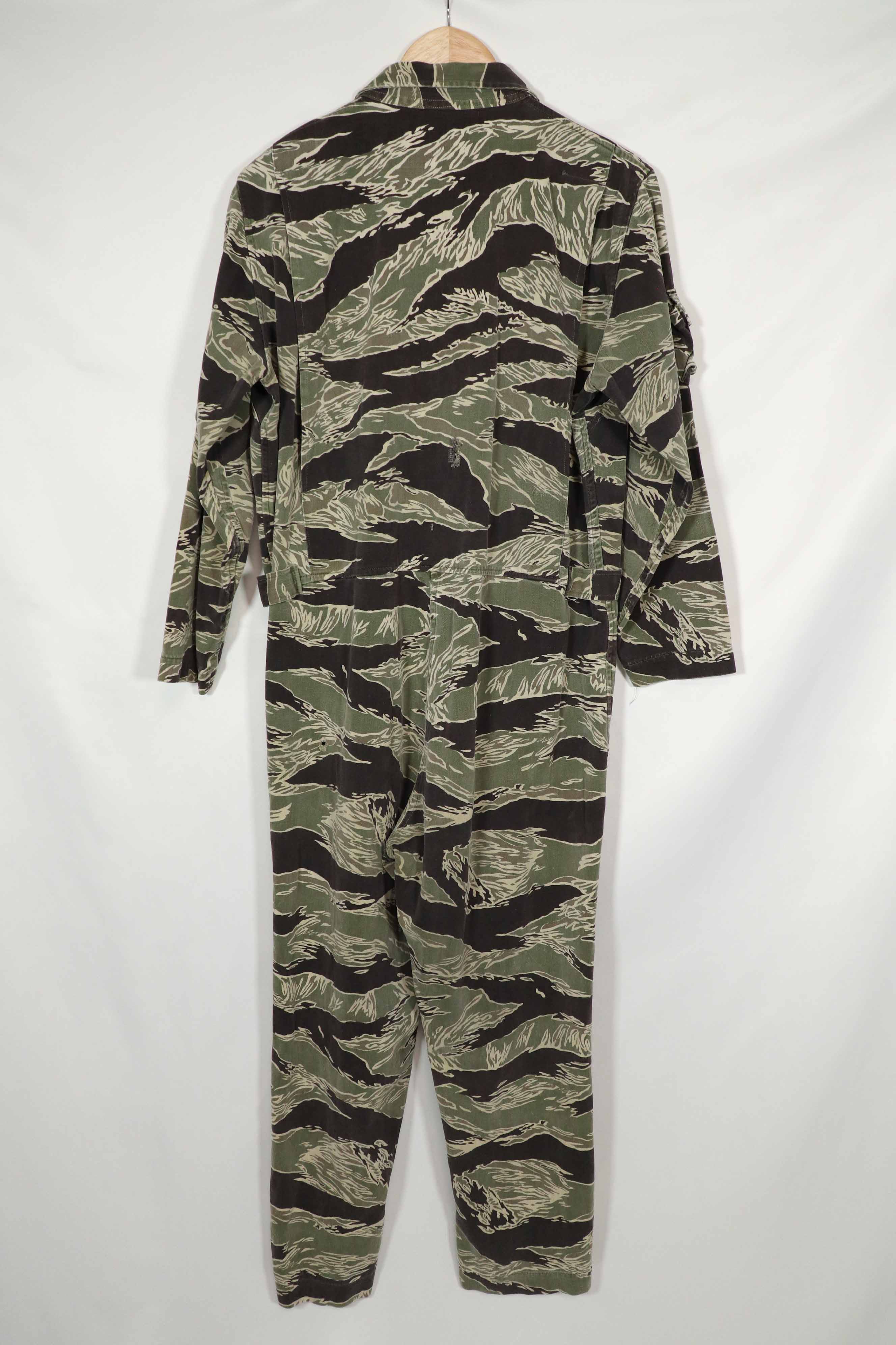 実物　沖縄タイガー　タイガーストライプ　フライトスーツ　中古品　YKKジッパー