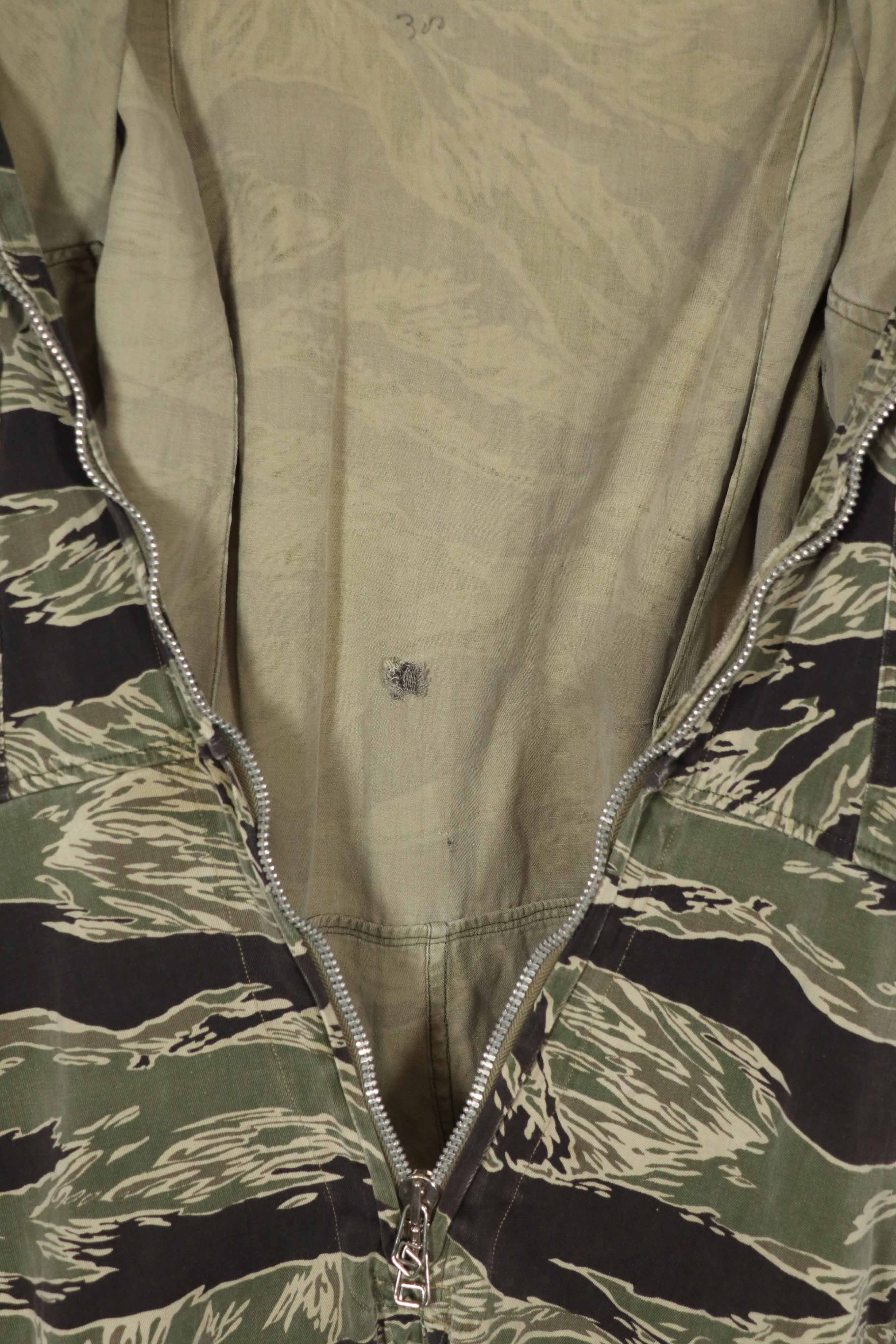 実物　沖縄タイガー　タイガーストライプ　フライトスーツ　中古品　YKKジッパー