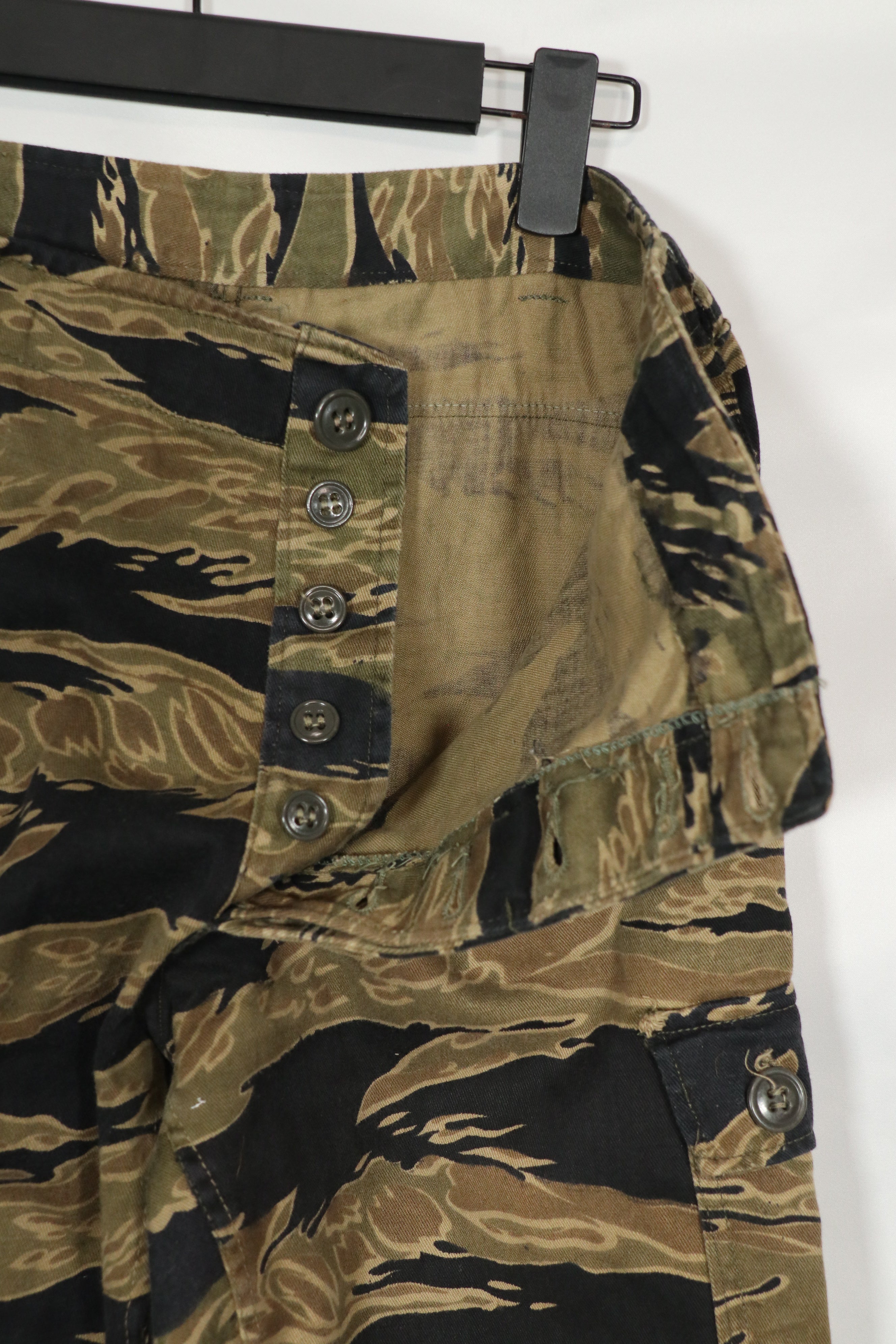 実物　ゴールドタイガーストライプ　パンツ　A-L　状態良い　Asian Cut