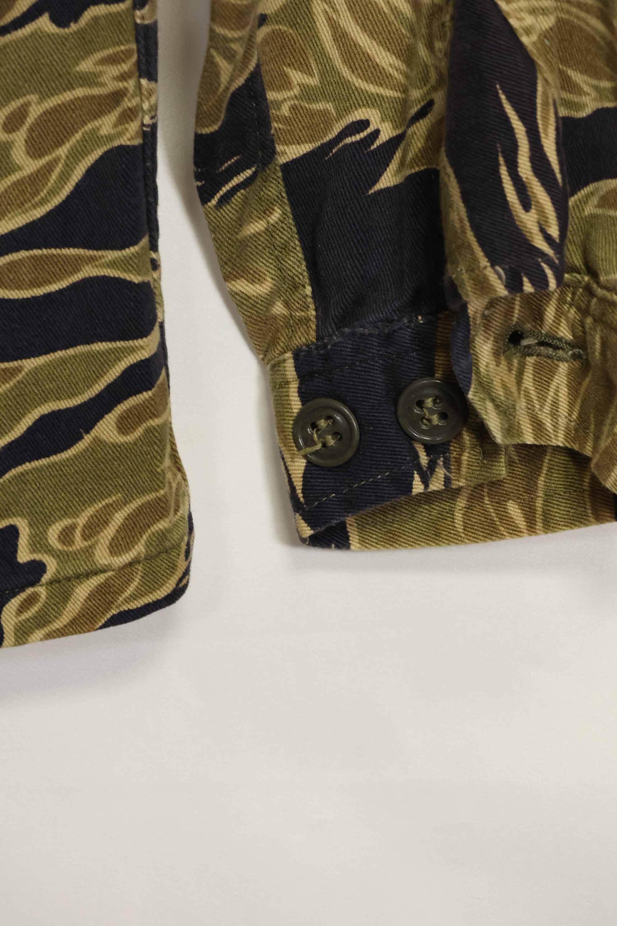 1960年代　ゴールドタイガー　タイガーストライプシャツ　Asianカット　スタンプなし　状態良い　中古品