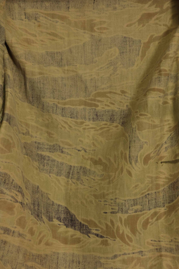 1960年代　ゴールドタイガー　タイガーストライプシャツ　Asianカット　A-M　状態良い　中古品