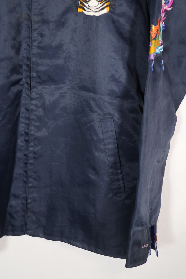 民間品　スーバニアジャケット　TAIPEI TAIWAN ナイロン製ジャケット　中古品