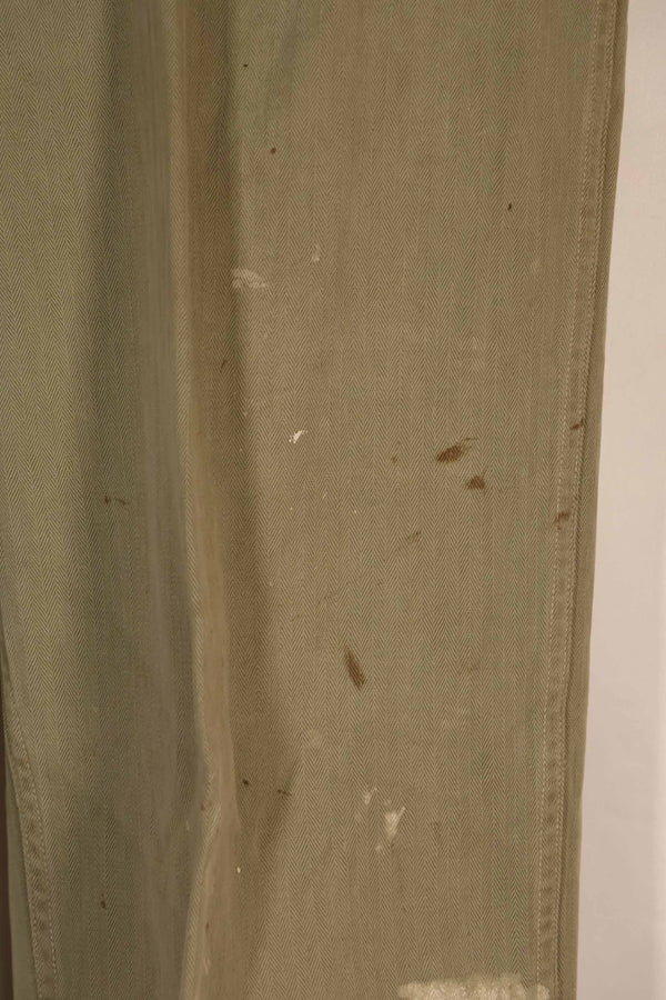 実物　1940年代　アメリカ海兵隊　USMC　M42 HBT ユーティリティパンツ　退色　汚れあり