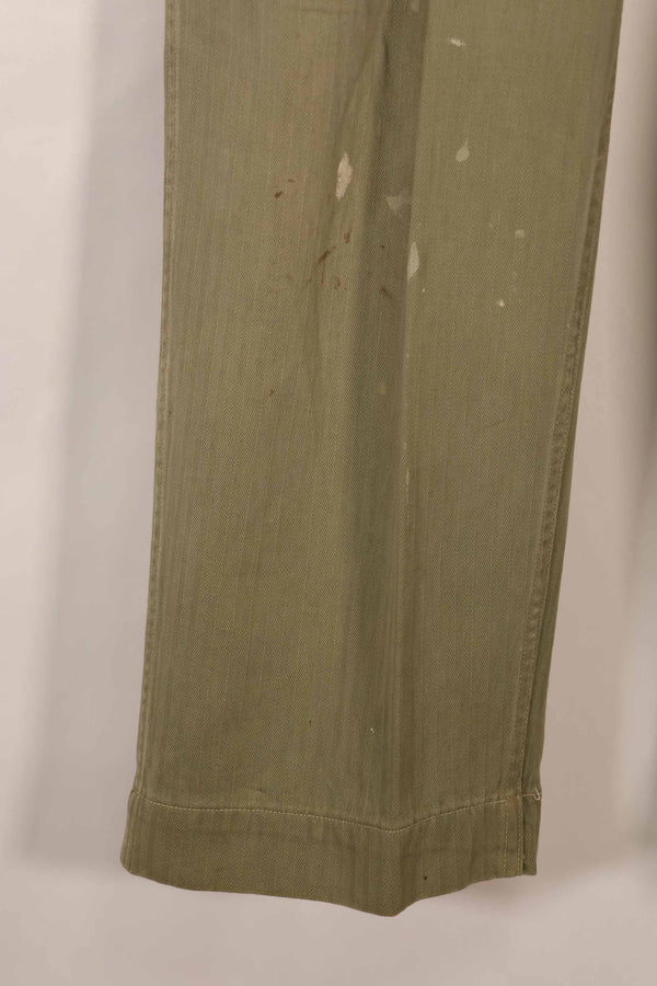実物　1940年代　アメリカ海兵隊　USMC　M42 HBT ユーティリティパンツ　退色　汚れあり