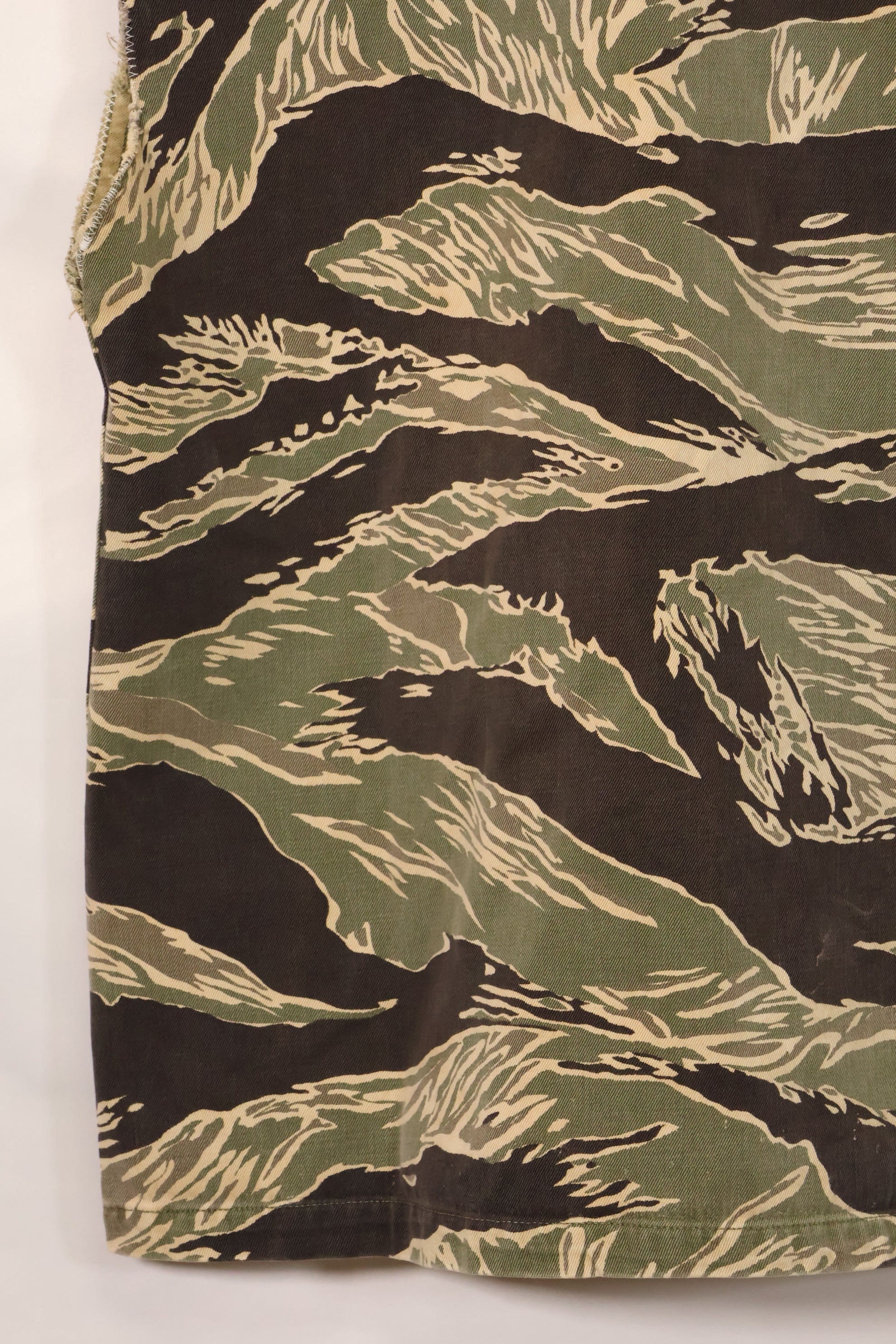 1960年代　USカット　沖縄タイガー　タイガーストライプ　シャツ改造ベスト　US-S　中古品