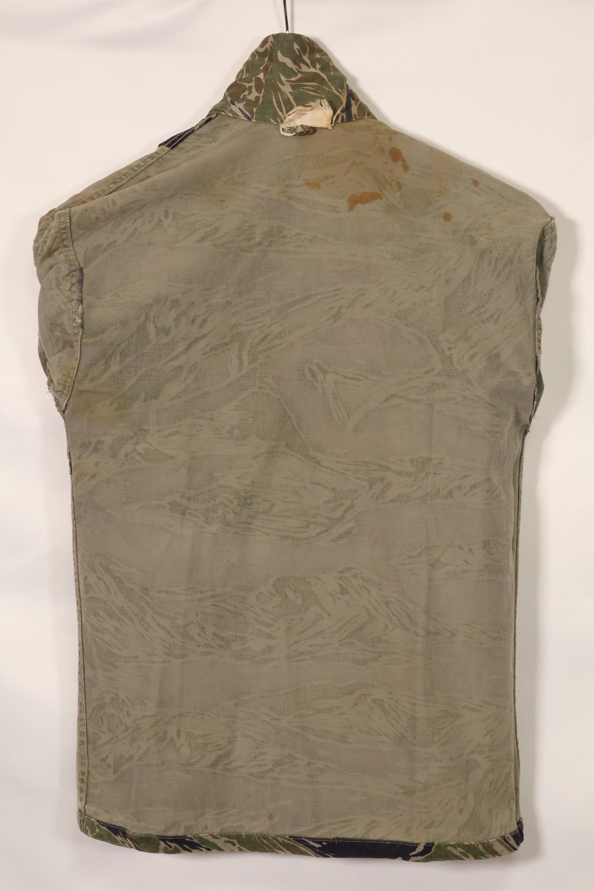 1960年代　シルバータイガー　A-S　タイガーストライプ　シャツ　ARVNパッチ付　中古品