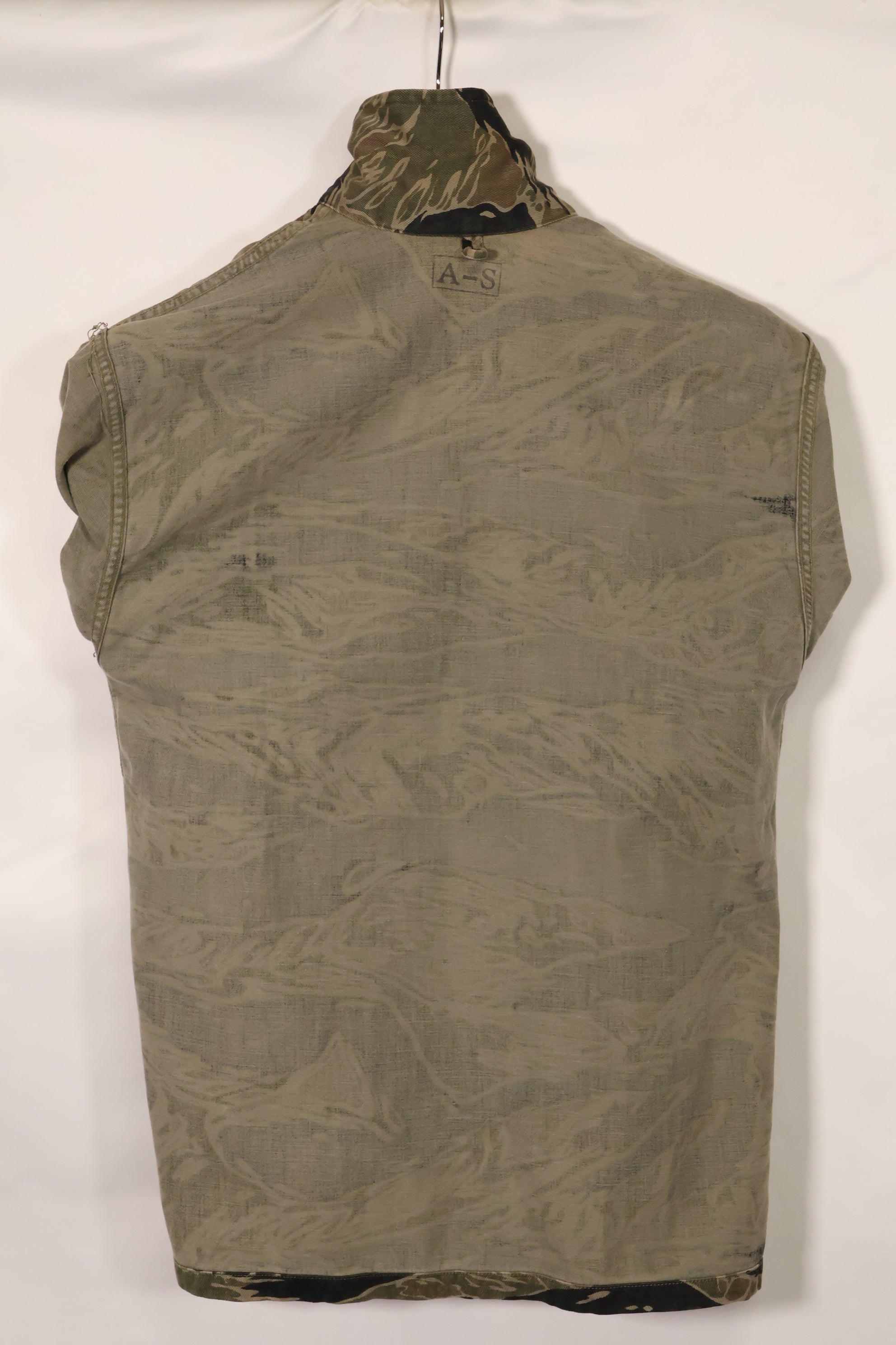 1960年代　シルバータイガー　A-S　タイガーストライプ　シャツ　パッチ付　通訳　中古品