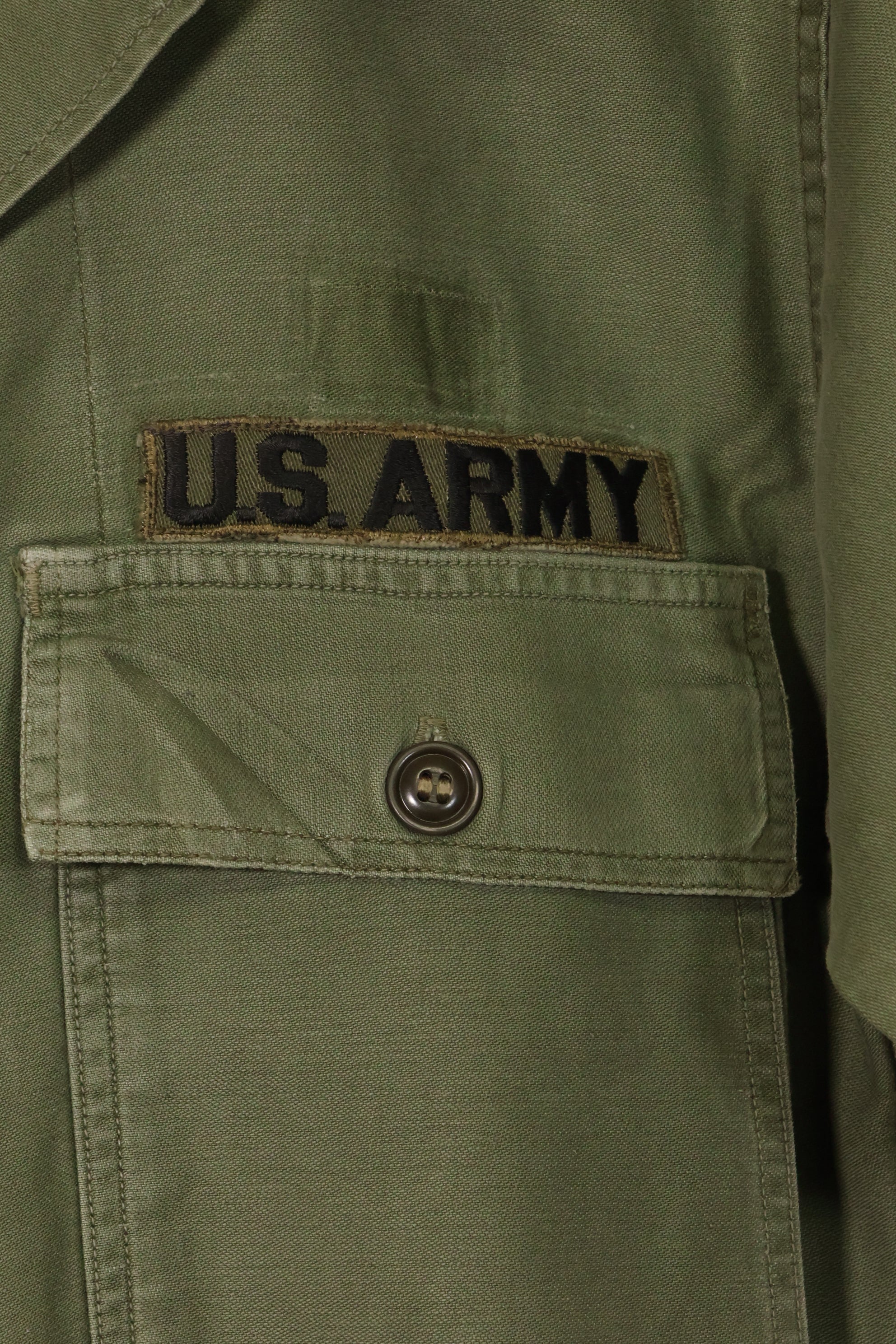 1960年代　元グリーンベレー兵士放出　OG-107　ユーティリティシャツ　初付け　パッチ付き　中古品　C