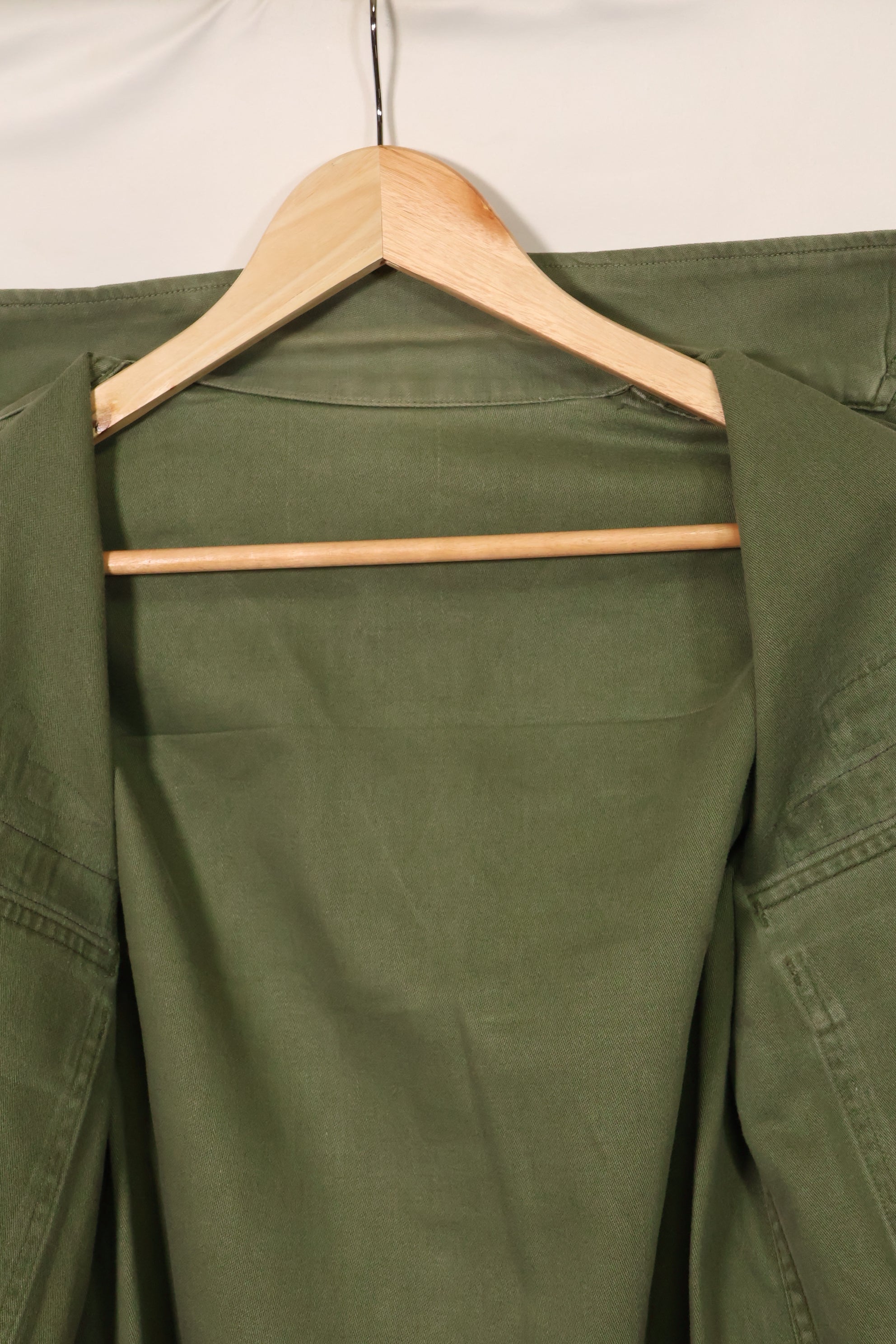 1960年代　元グリーンベレー兵士放出　OG-107　ユーティリティシャツ　初付け　パッチ付き　中古品　C