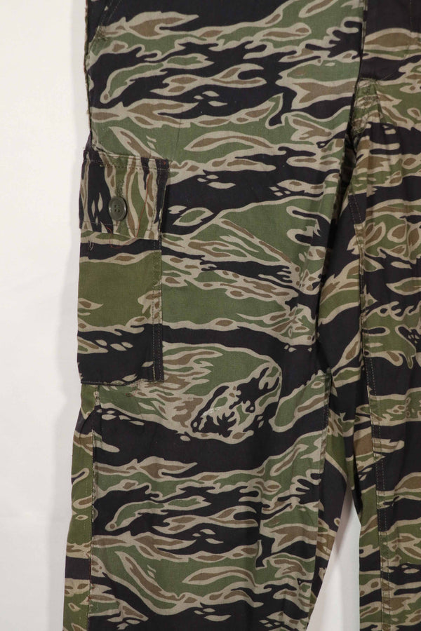 実物　レイトウォーパターン　タイガーストライプ　パンツ　ライトウェイト生地　A-L　中古品