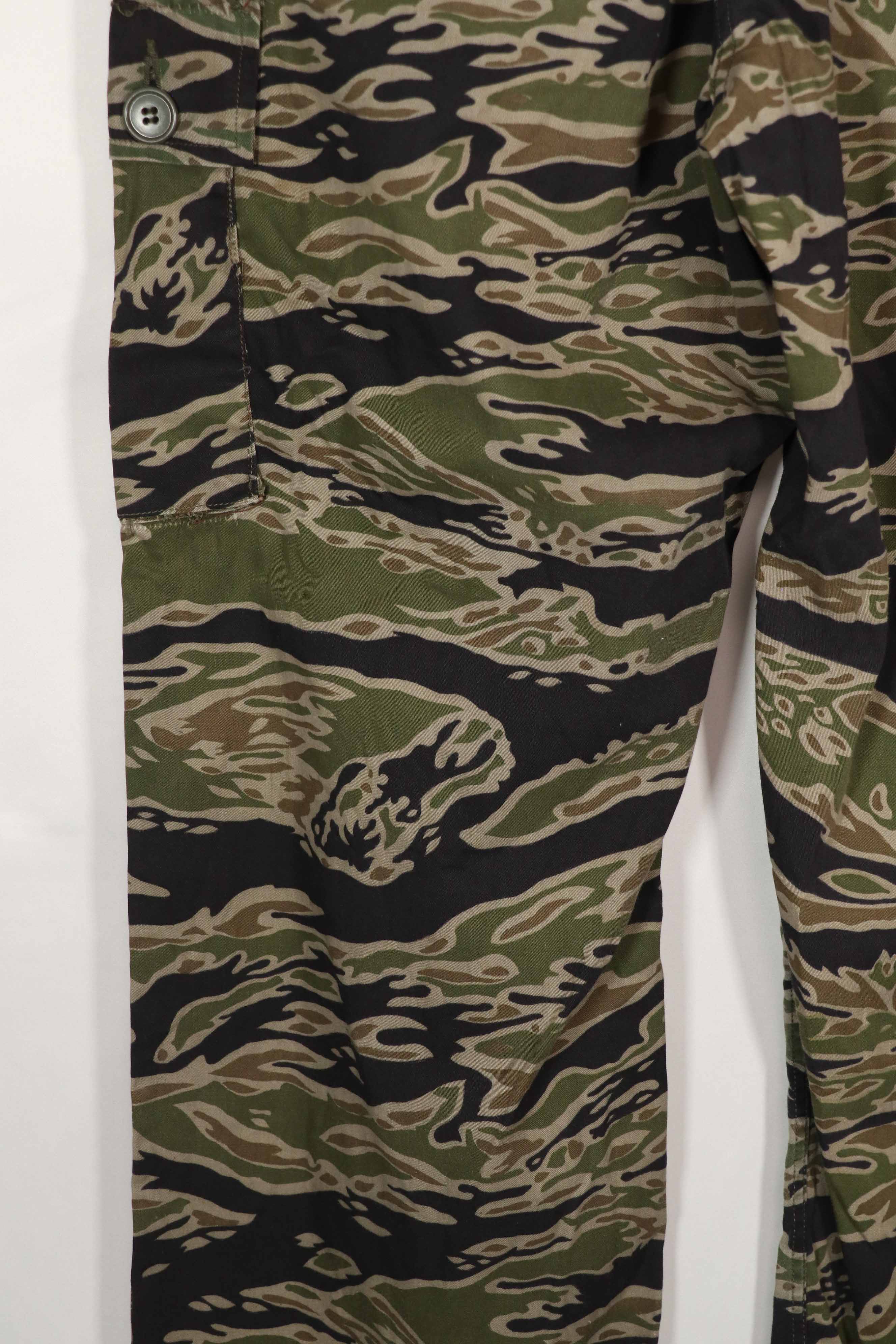 実物　レイトウォーパターン　タイガーストライプ　パンツ　ライトウェイト生地　A-L　中古品