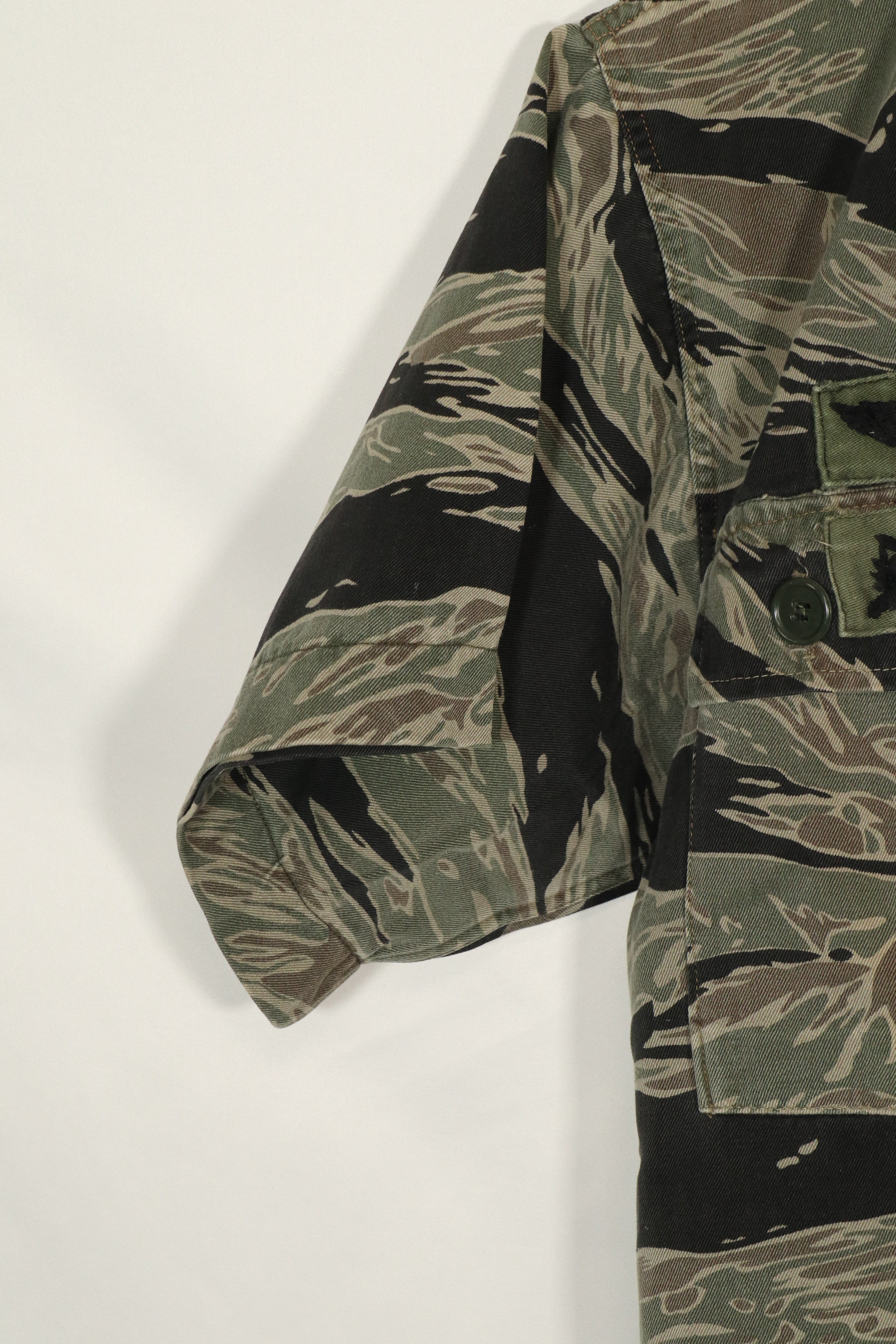 実物　シルバータイガーストライプ　US-M BDQ アドバイザー シャツ　半袖カスタム