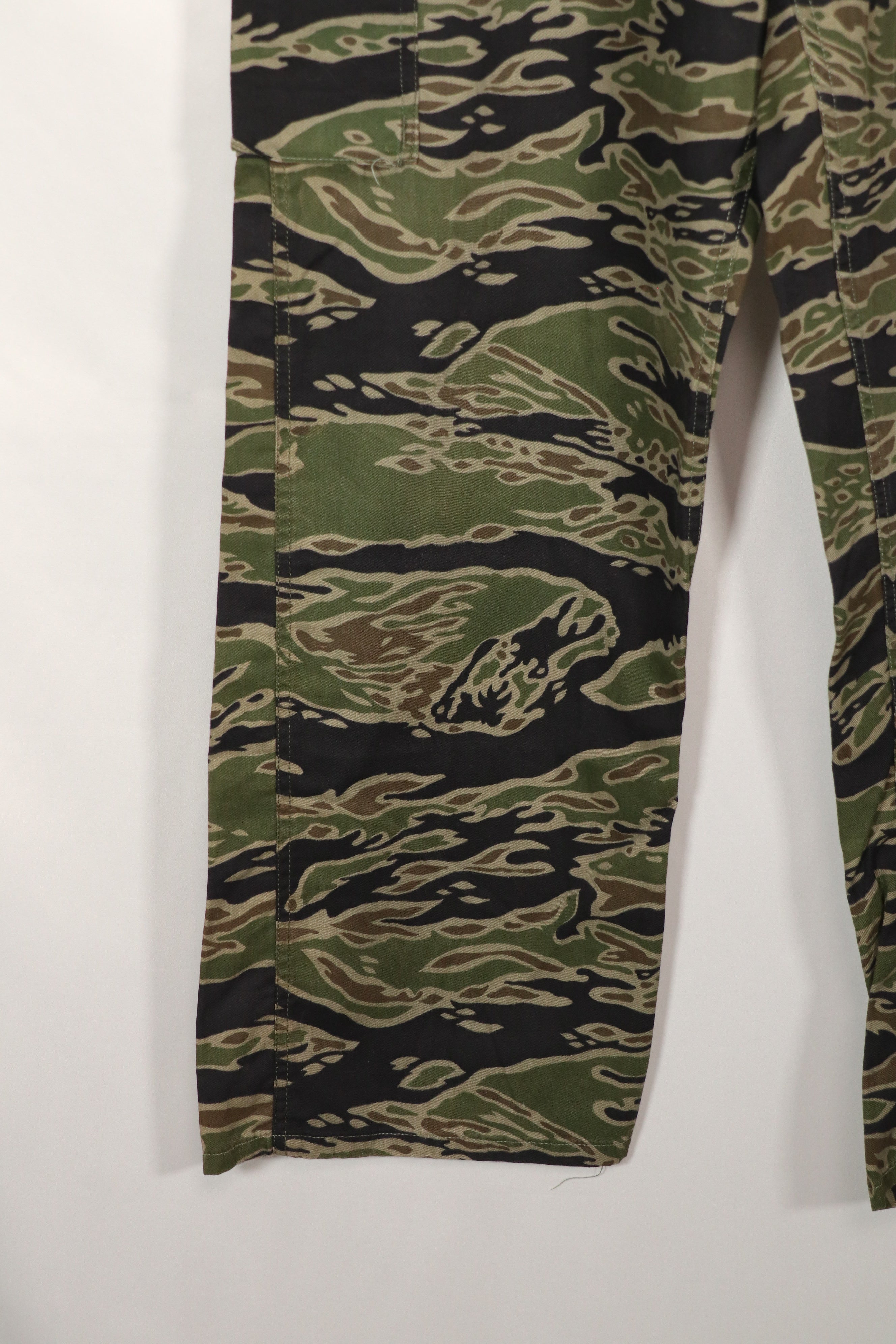 実物　レイトウォーパターン　タイガーストライプ　パンツ　A-L　状態良い