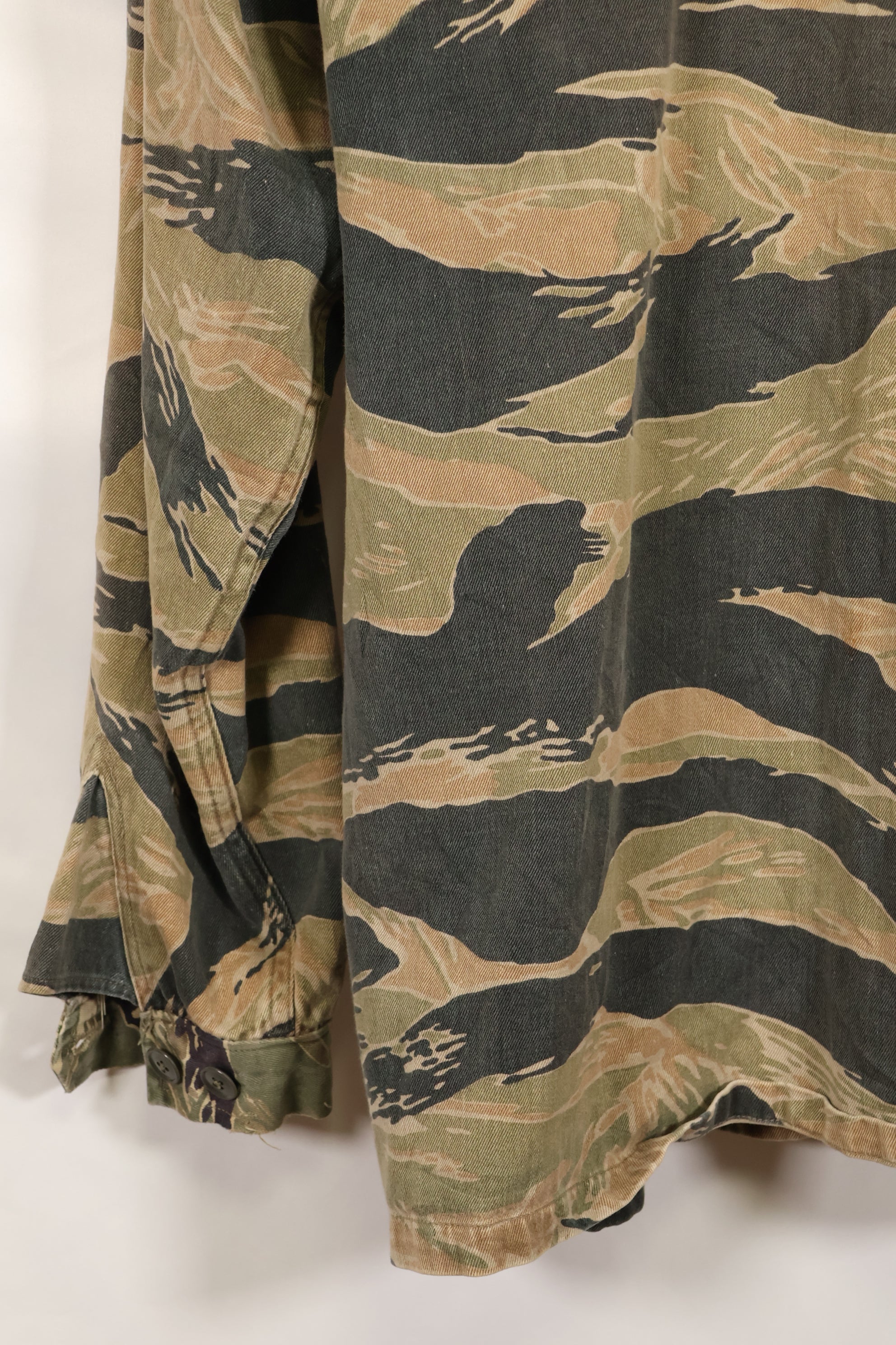 推定1960年代後半〜1970年代　ローカルメイド　タイガーストライプ　シャツ　中古品