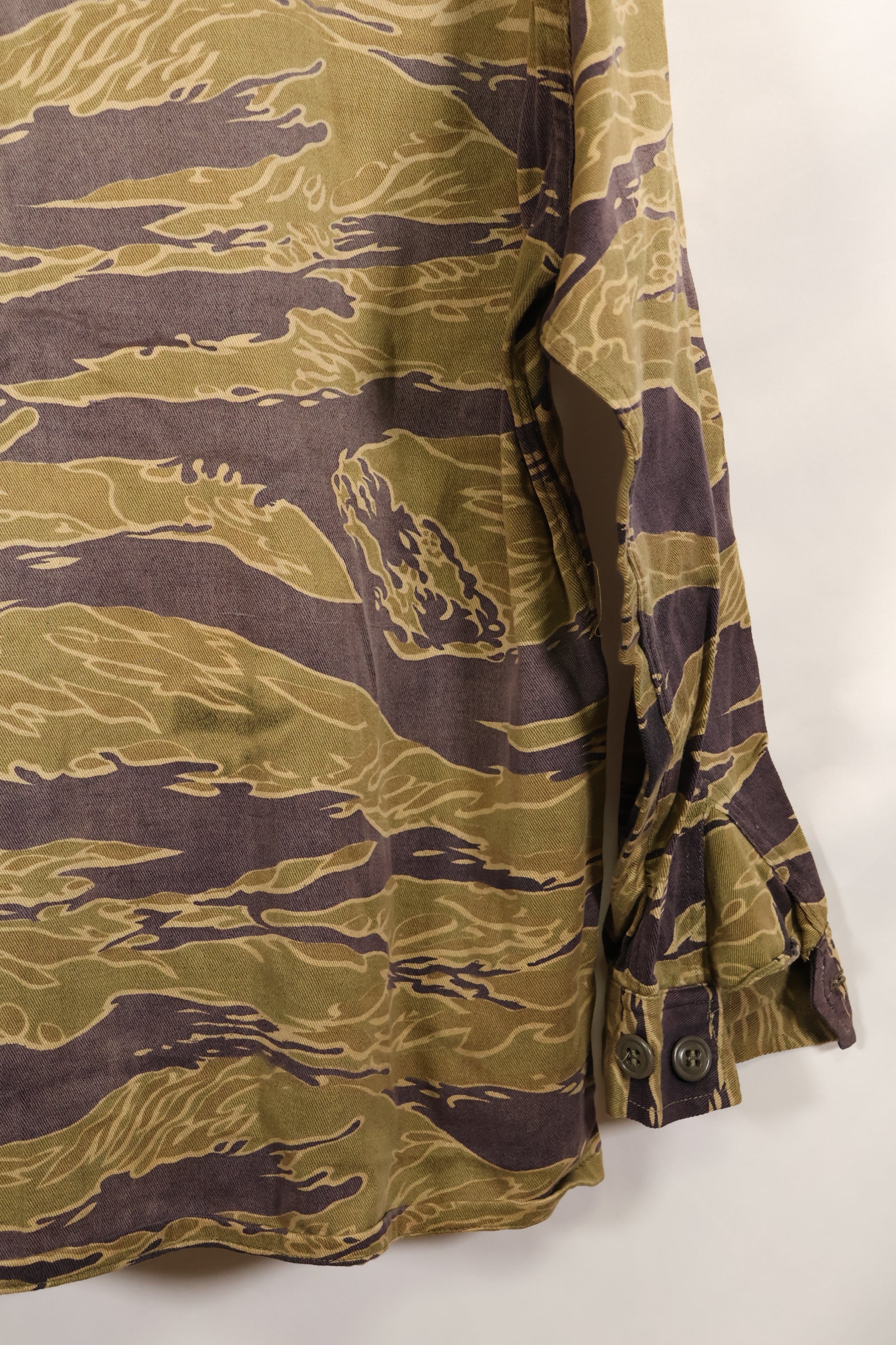 1960年代後半　ゴールドタイガーストライプ　シャツ　USカット　US-M　褪色あり　中古品