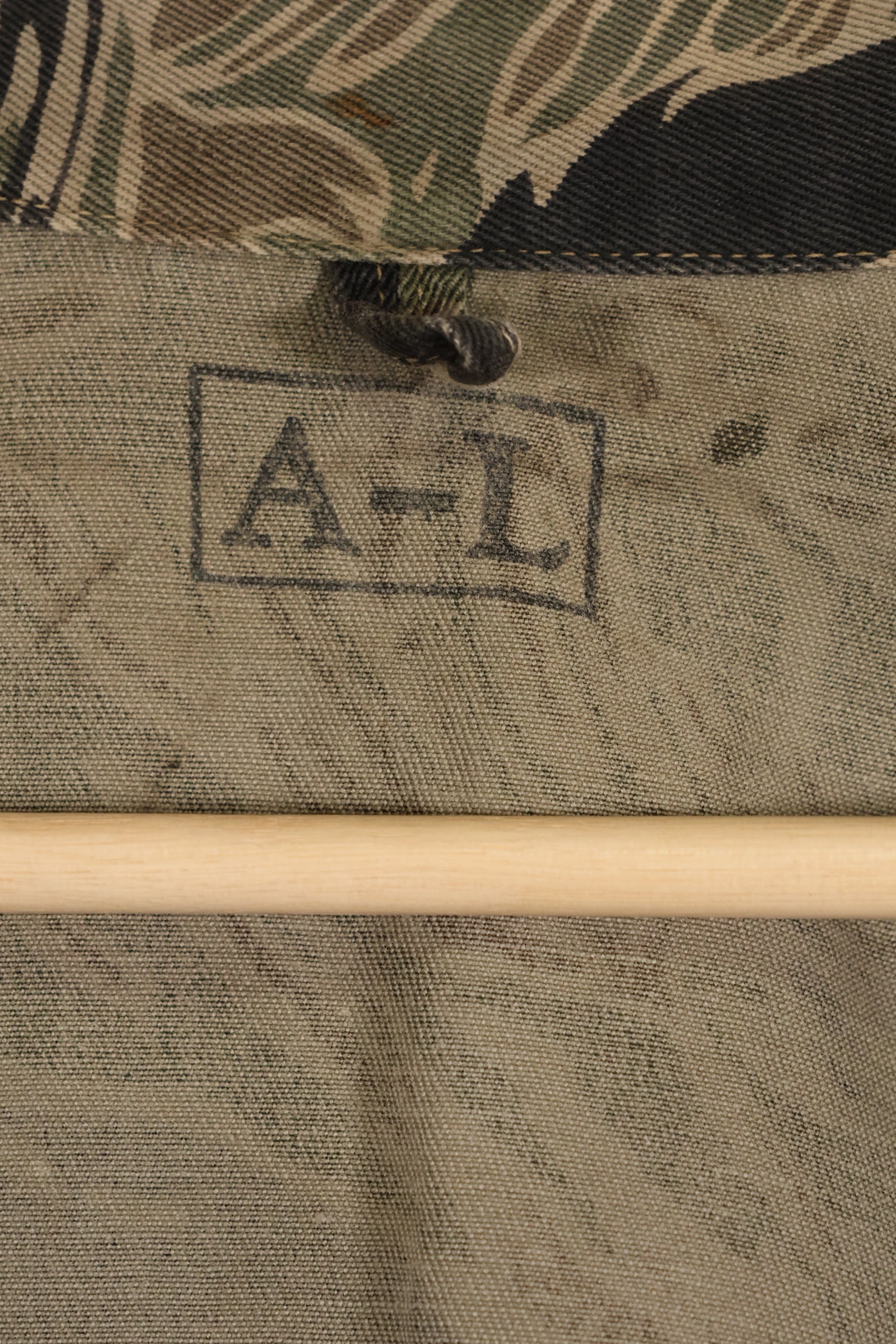 実物　シルバータイガーストライプ　Asian Cut A-Lサイズ　シャツ　Used　状態良い