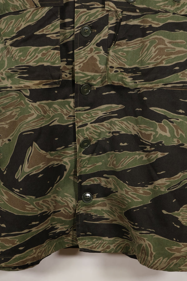 実物　USカット　シルバータイガーストライプ　シャツ　推定US-M　状態良い　背面ステンシルあり