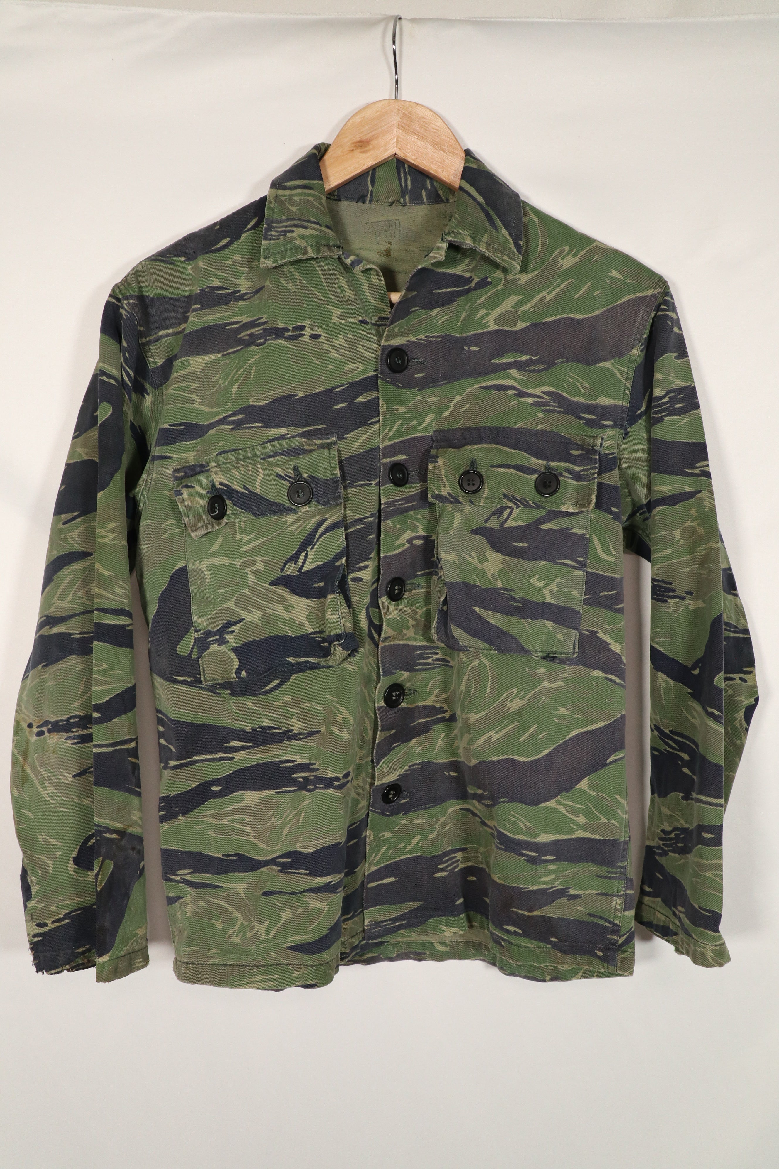 実物　TO78 沖縄タイガー　タイガーストライプ　シャツ　中古品