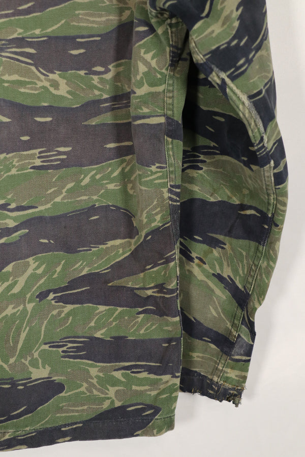 実物　TO78 沖縄タイガー　タイガーストライプ　シャツ　中古品