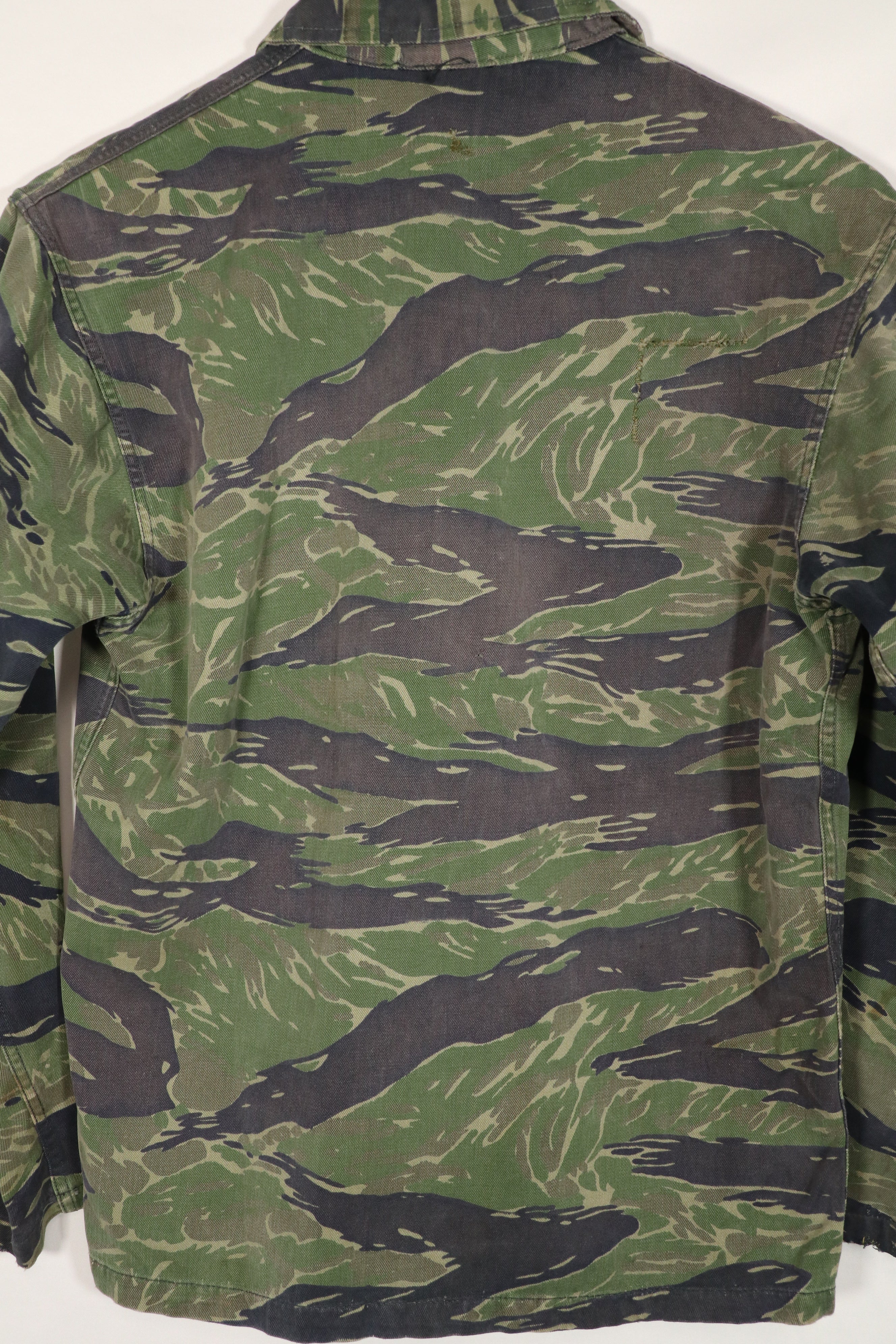 実物　TO78 沖縄タイガー　タイガーストライプ　シャツ　中古品