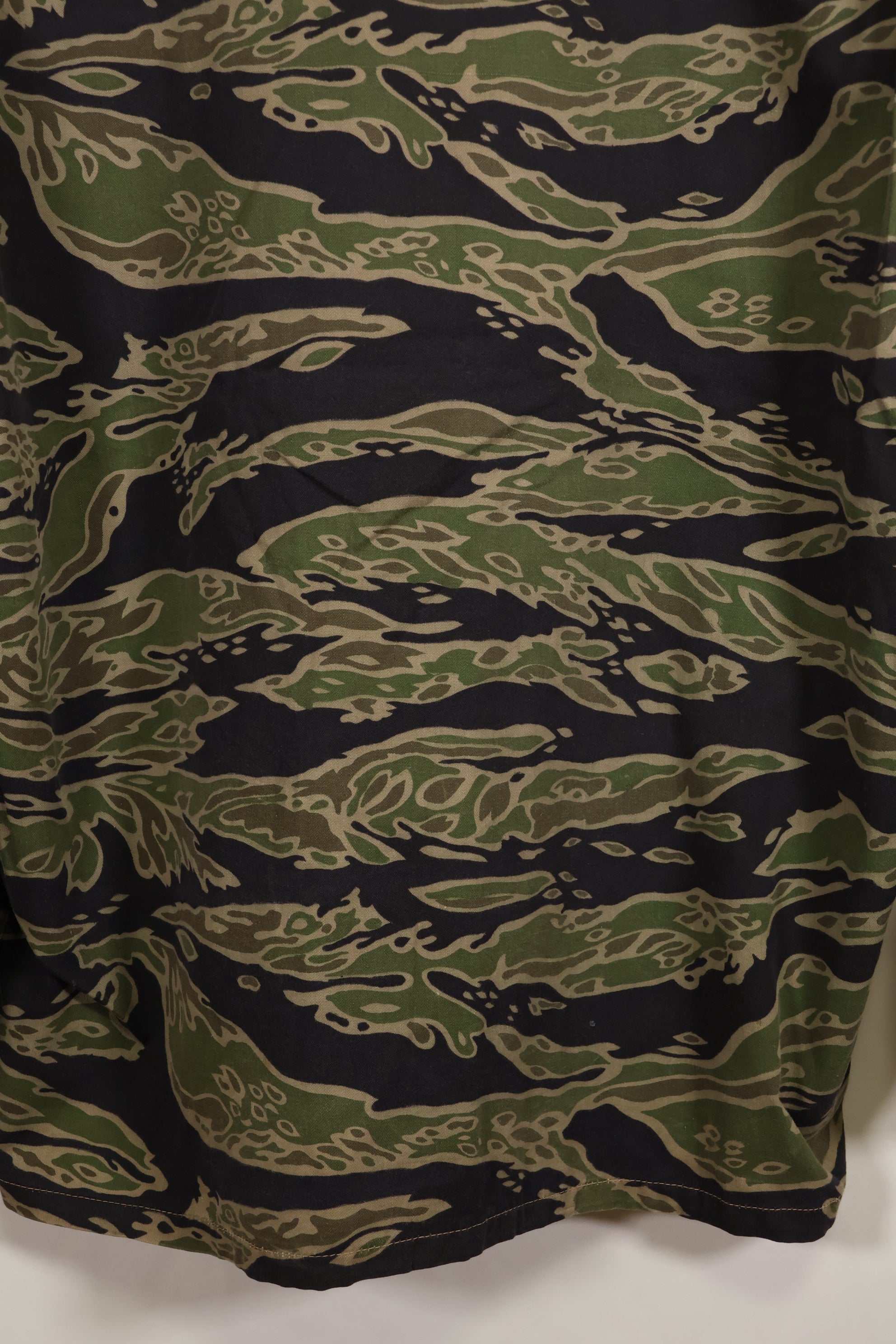 実物　レイトウォーパターン　US-L　タイガーストライプ　シャツ　ほぼ未使用