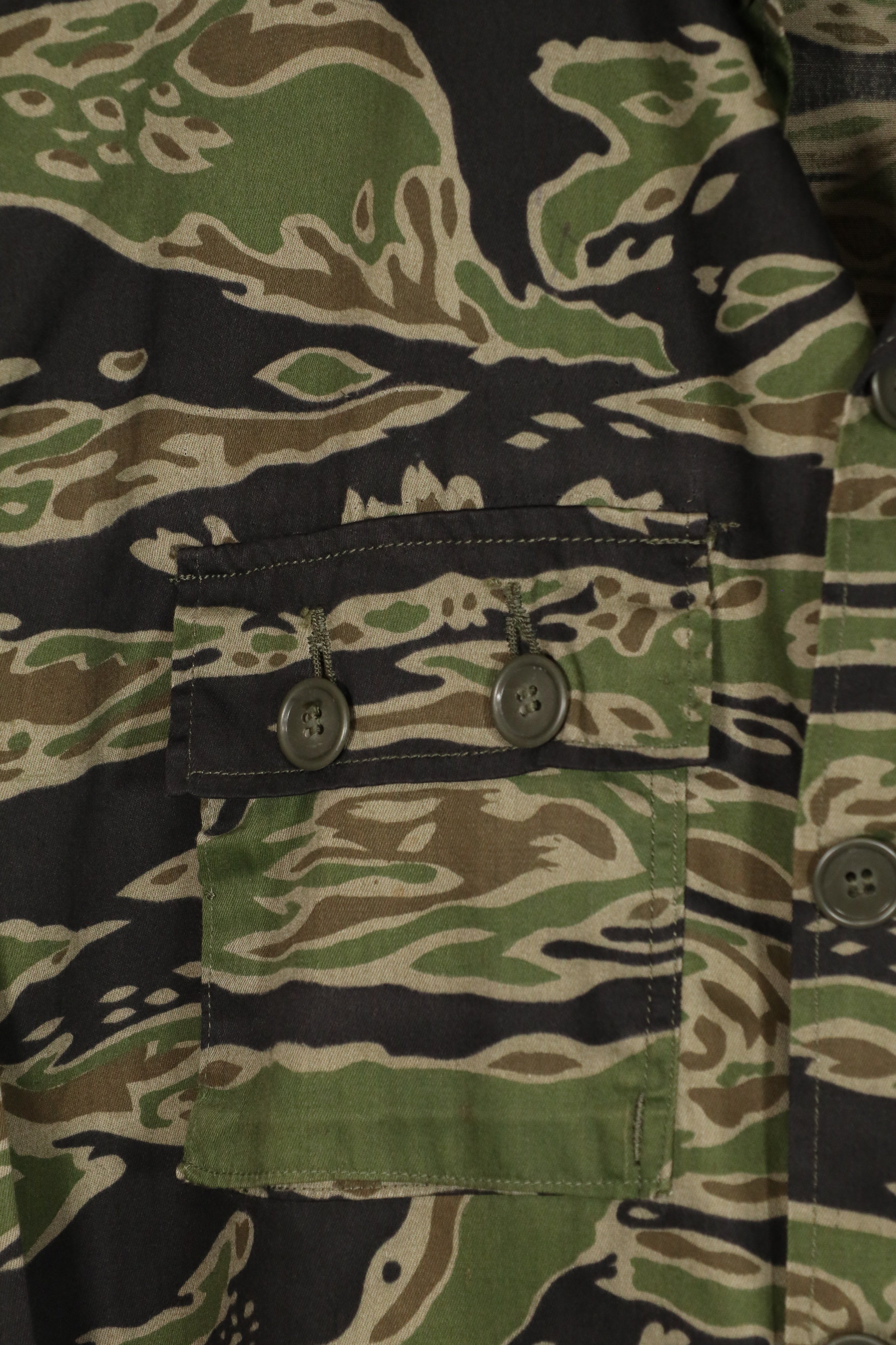 実物　レイトウォーパターン　タイガーストライプ　シャツ　US-L 状態良い