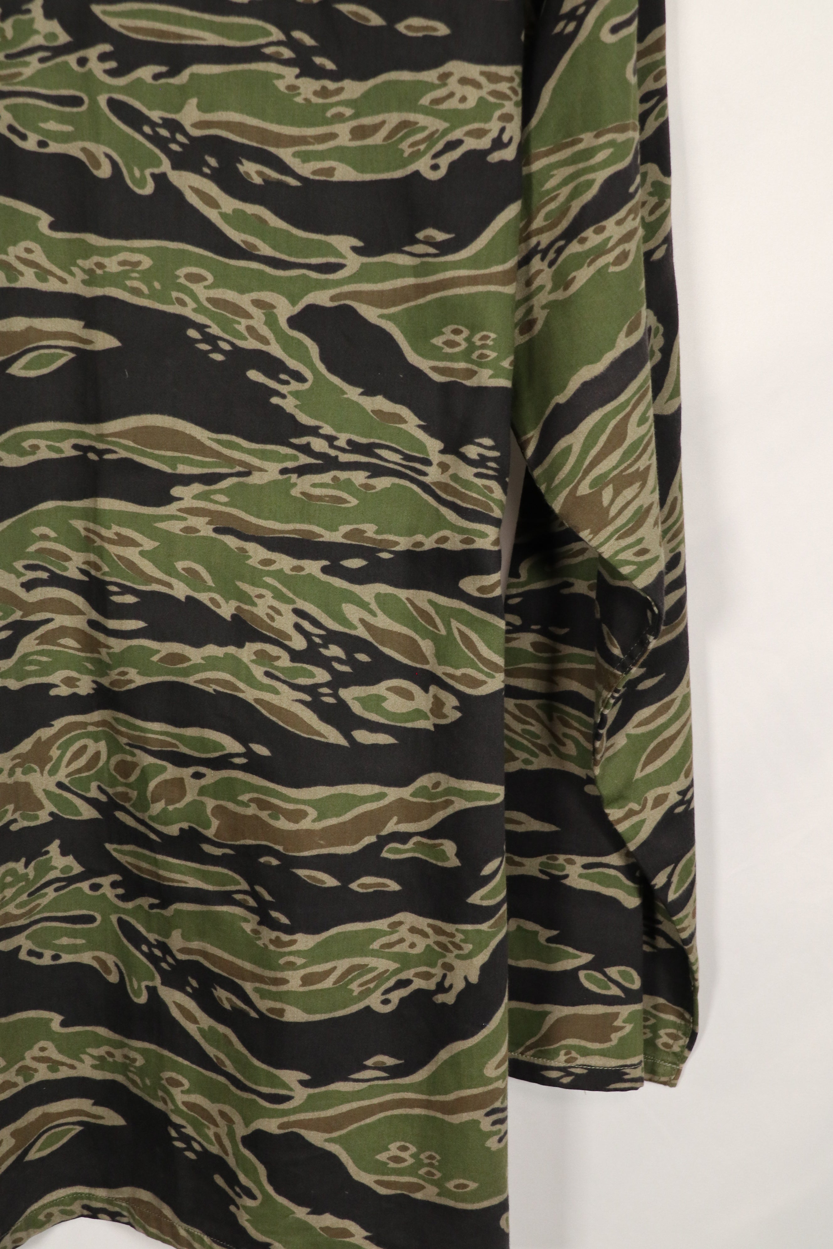 実物　レイトウォーパターン　タイガーストライプ　シャツ　US-L 状態良い