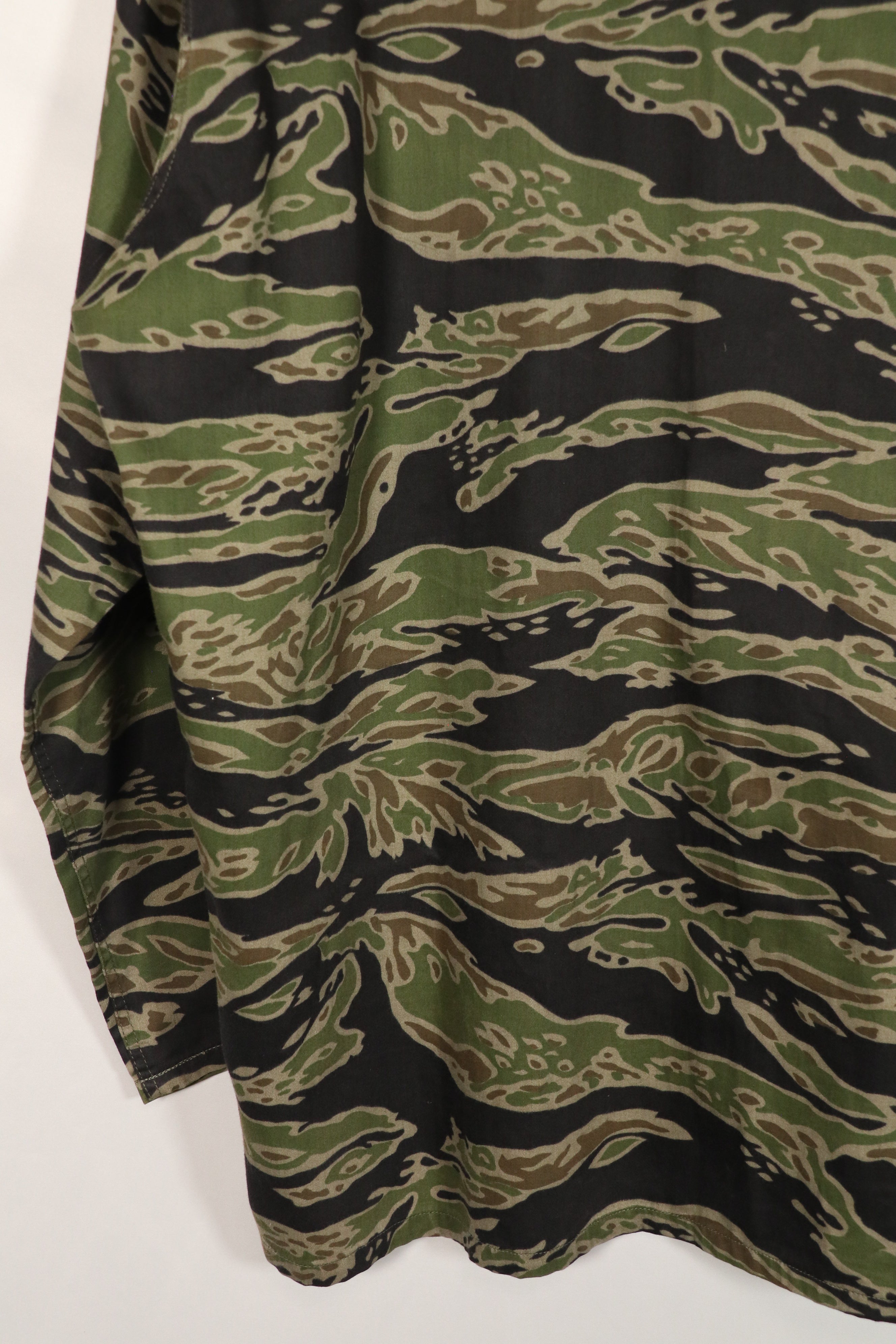 実物　レイトウォーパターン　タイガーストライプ　シャツ　US-L 状態良い