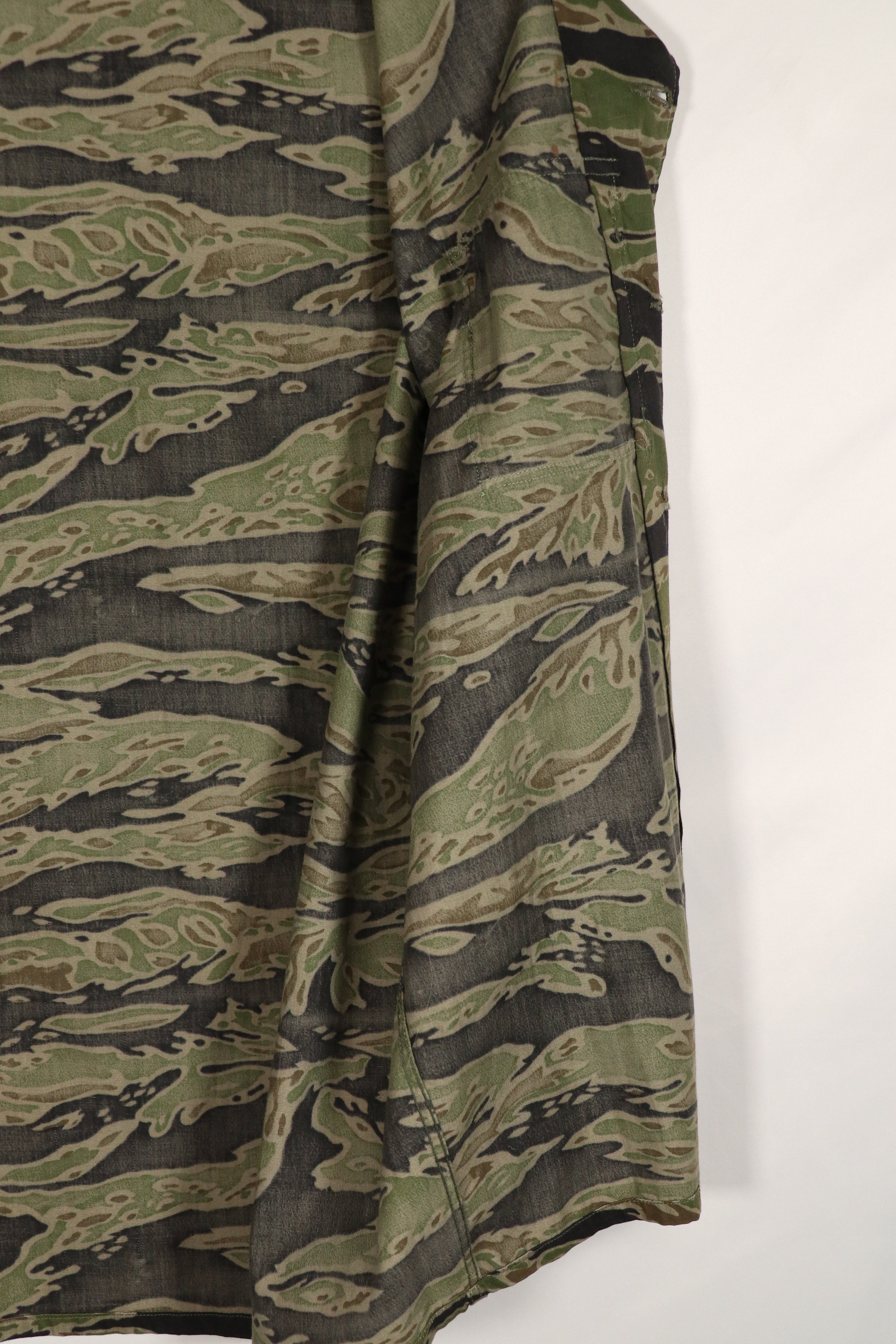 実物　レイトウォーパターン　タイガーストライプ　シャツ　US-L 状態良い