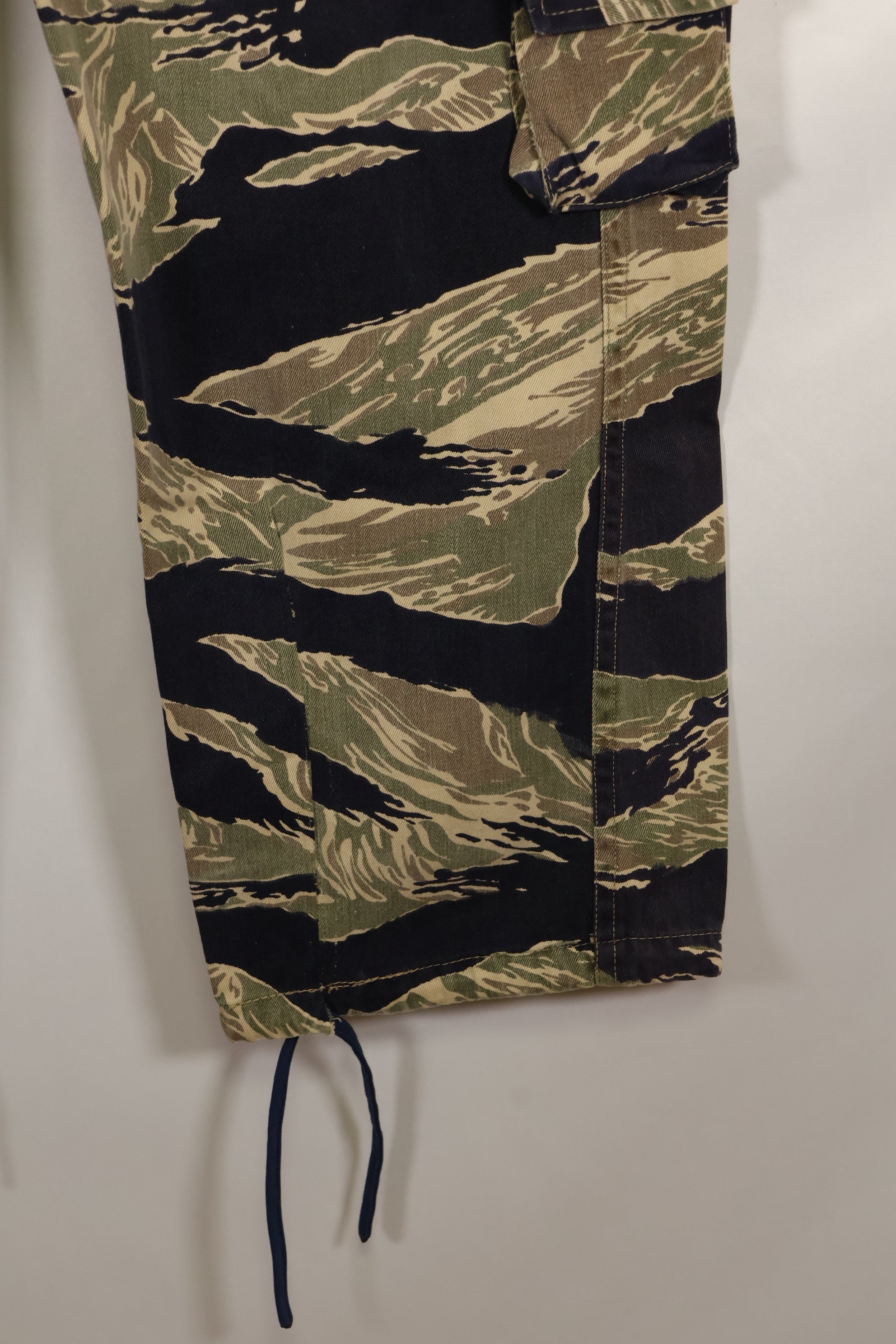 実物　沖縄タイガーパターン　タイガーストライプパンツ　改造あり　USカット　US-S　中古品