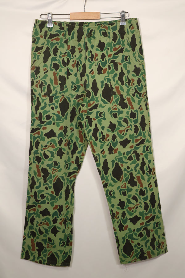 1960年代〜70年代　韓国軍　フロッグスキン迷彩　パンツ　ベイカーパンツカット　中古品　C