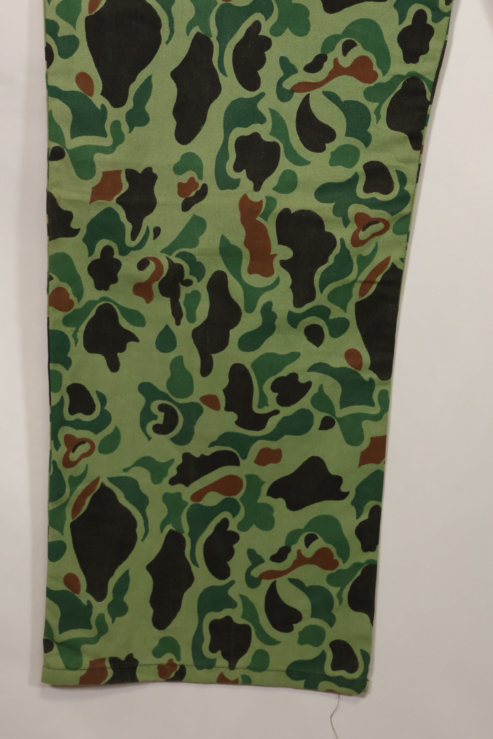1960年代〜70年代　韓国軍　フロッグスキン迷彩　パンツ　ベイカーパンツカット　中古品　C