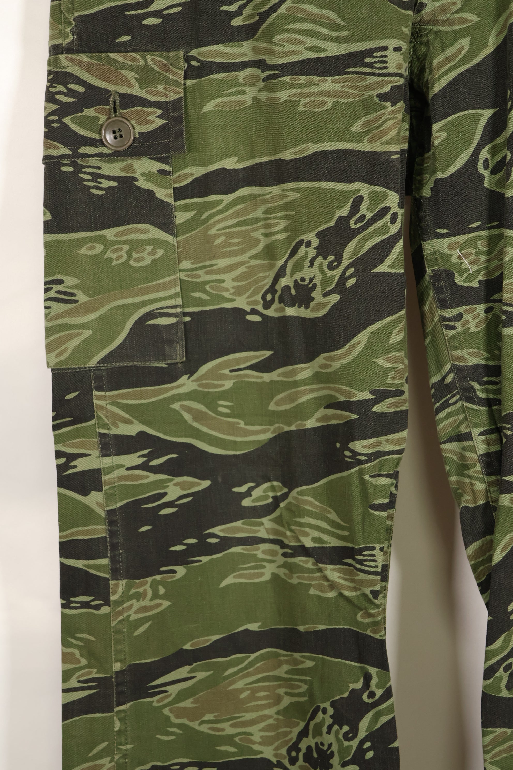 実物　レイトウォーパターン　USサイズ　タイガーストライプ　シャツ　ダークカラー　中古品