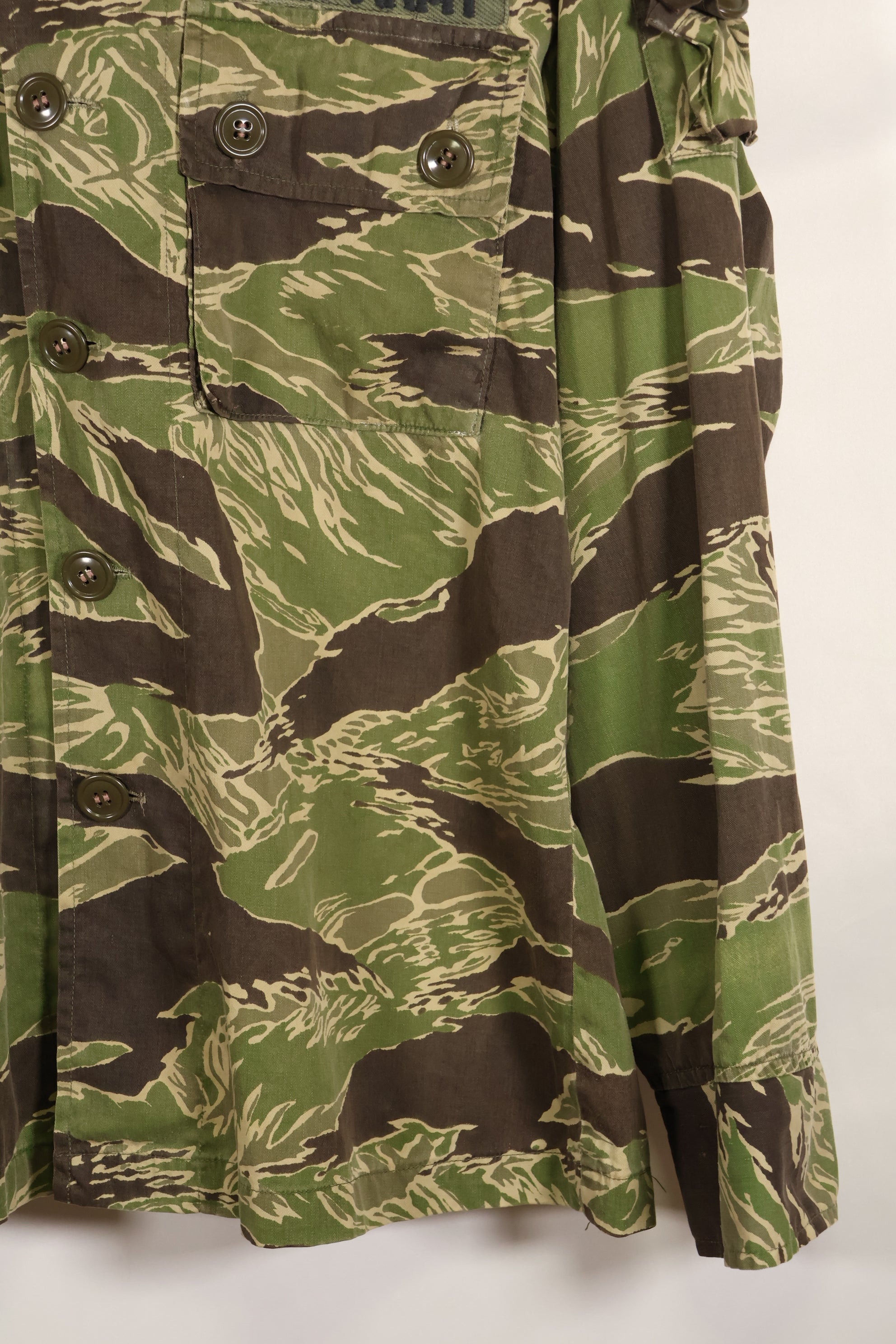 1968年　映画「グリーンベレー」「未知との遭遇」衣装　ジョンウェインパターン　タイガーストライプ　シャツ