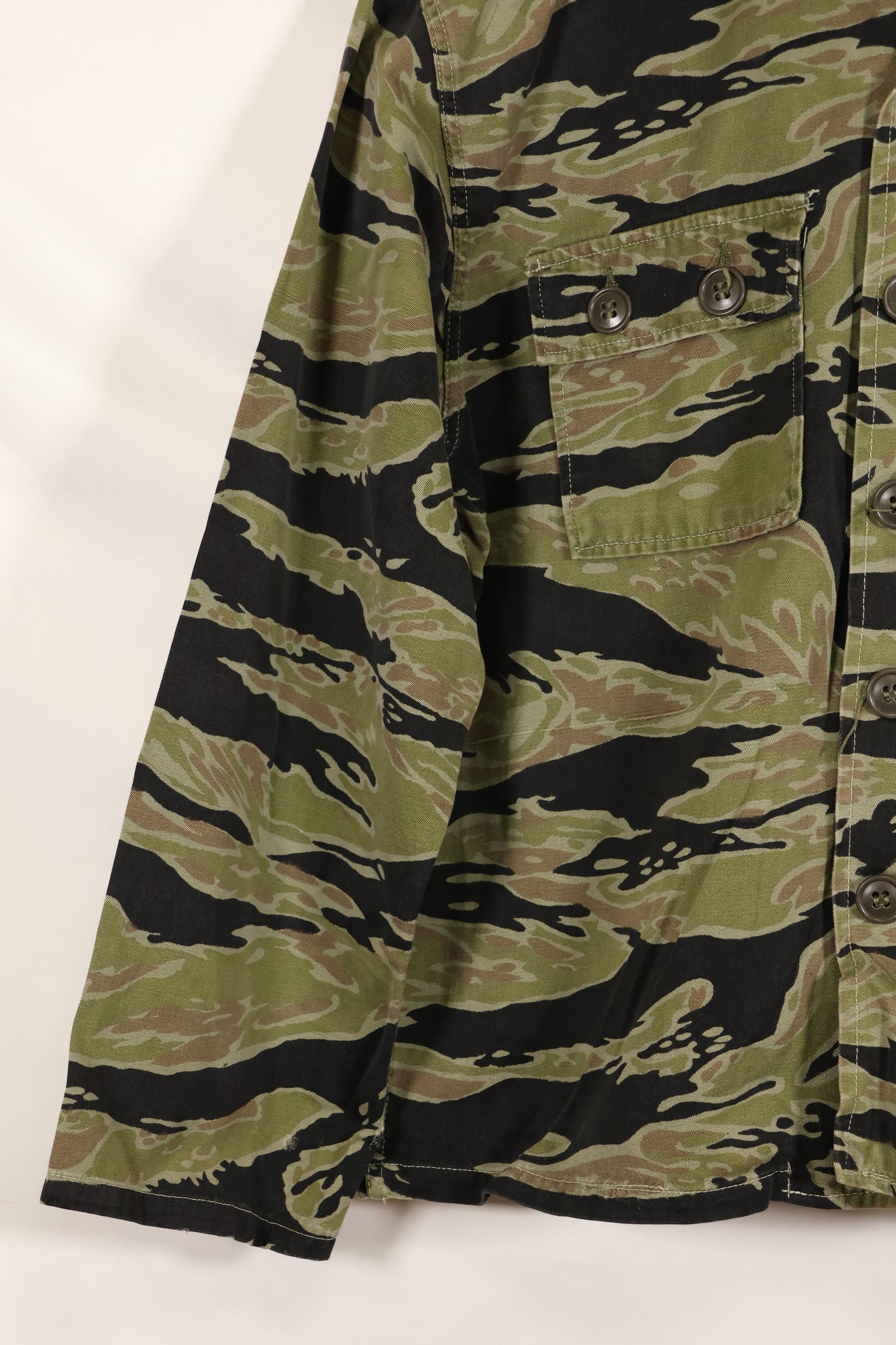 実物　レイトウォーパターン　タイガーストライプ　シャツ　ヘビーウェイト生地　中古品