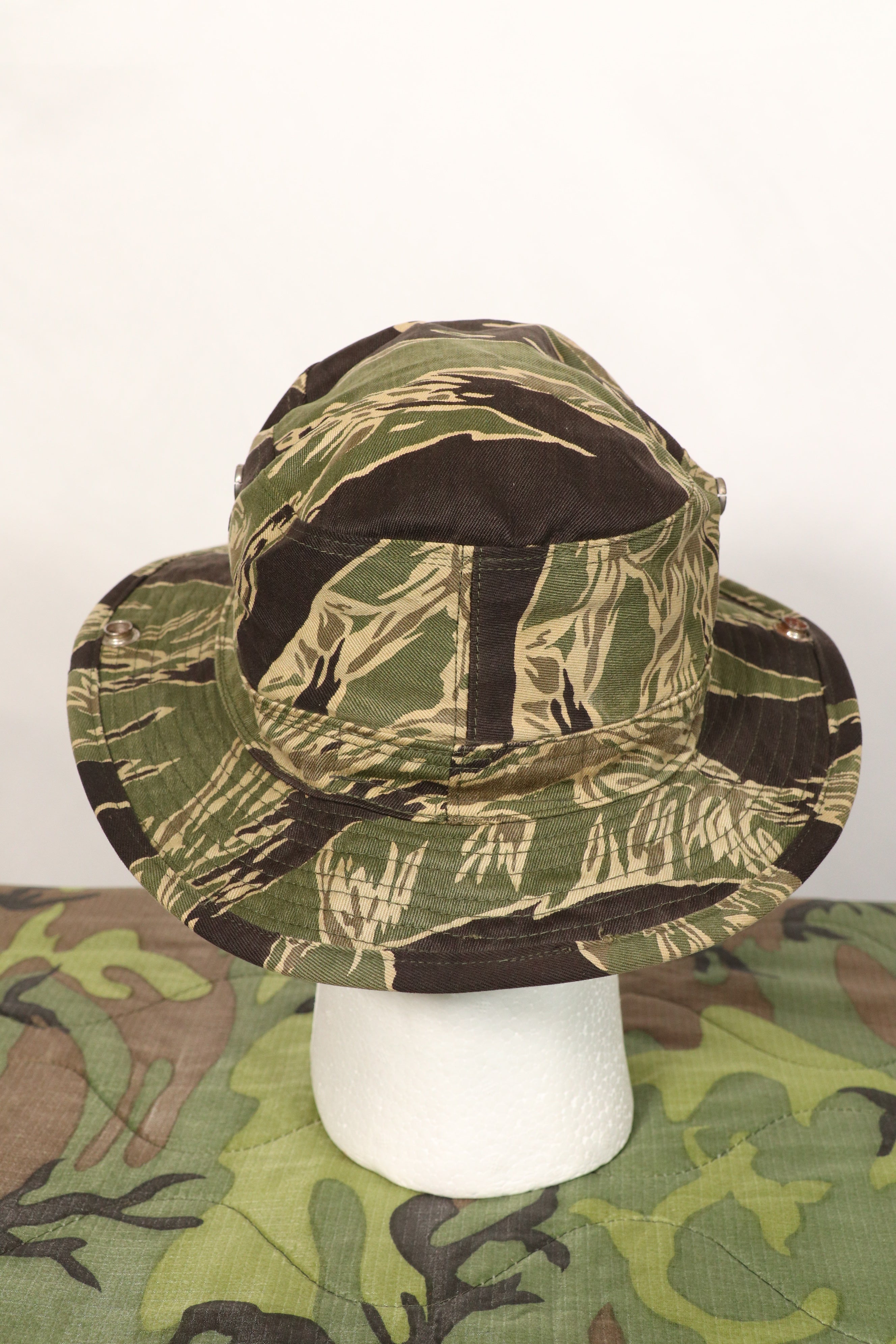 実物　沖縄　テイラーメイド品　沖縄タイガー　ブーニーハット　カウボーイハット　中古品