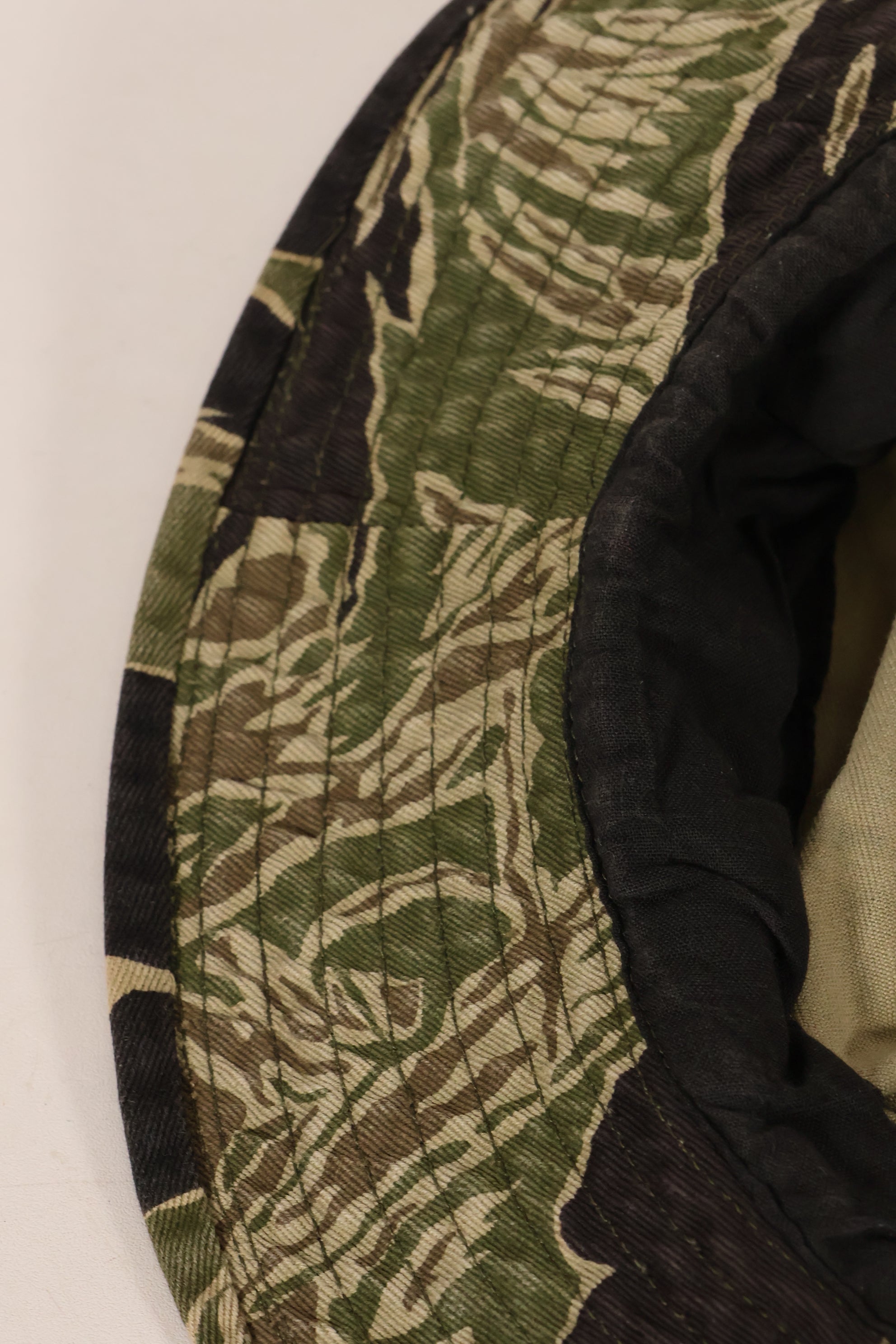 1960年代中頃　沖縄タイガーパターン　CISOカット　タイガーストライプ　ブーニーハット　サイズS　中古品