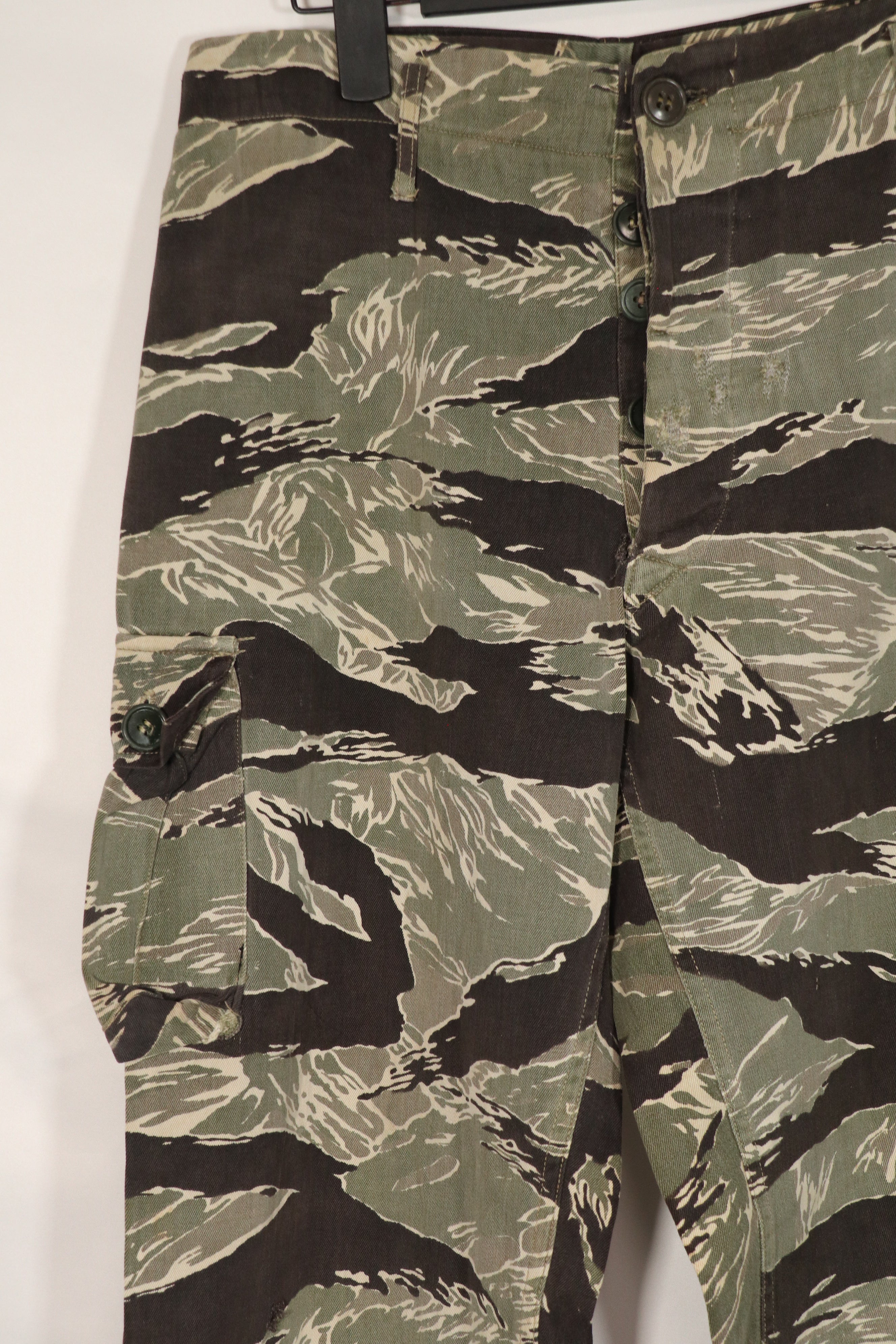 実物　沖縄タイガー　タイガーストライプ　パンツ　Asian Cut　褪色あり　A-Mサイズ