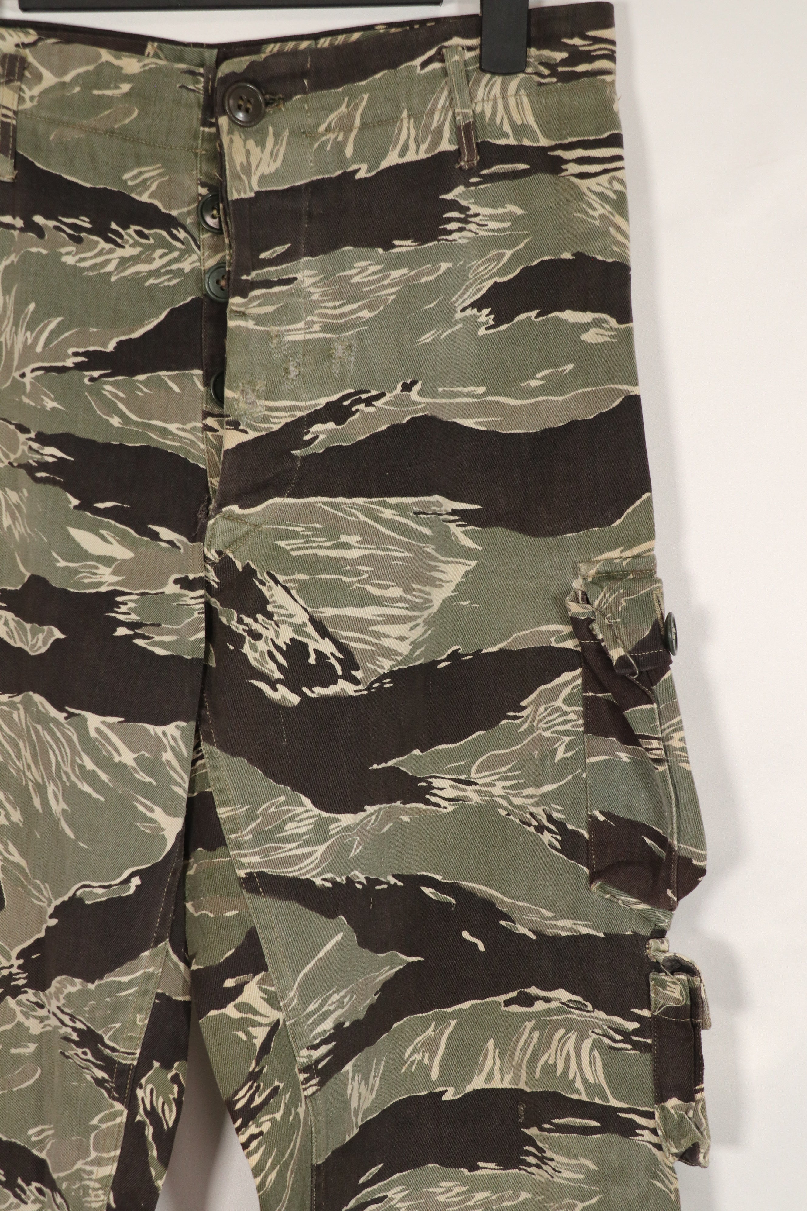 実物　沖縄タイガー　タイガーストライプ　パンツ　Asian Cut　褪色あり　A-Mサイズ