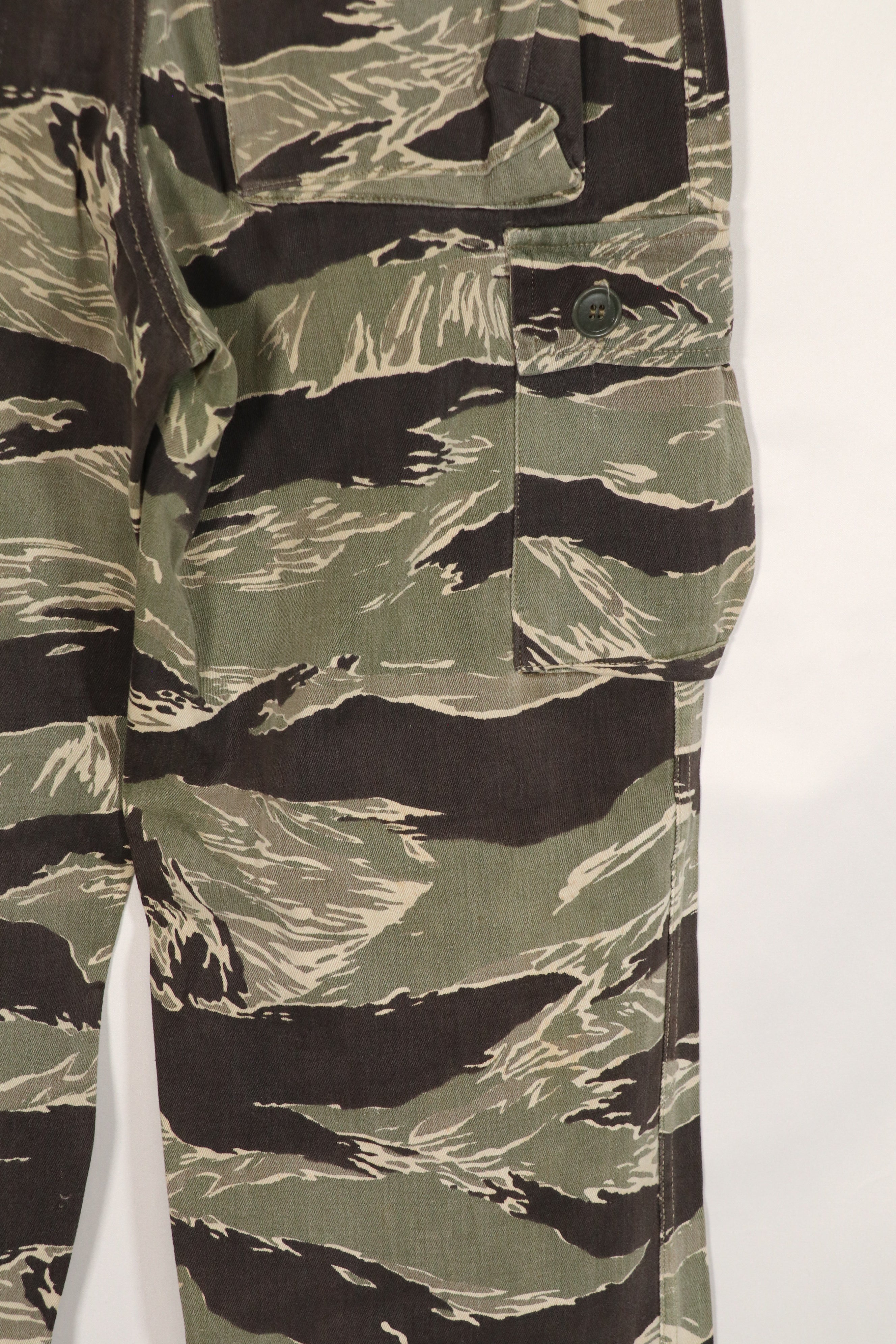 実物　沖縄タイガー　タイガーストライプ　パンツ　Asian Cut　褪色あり　A-Mサイズ