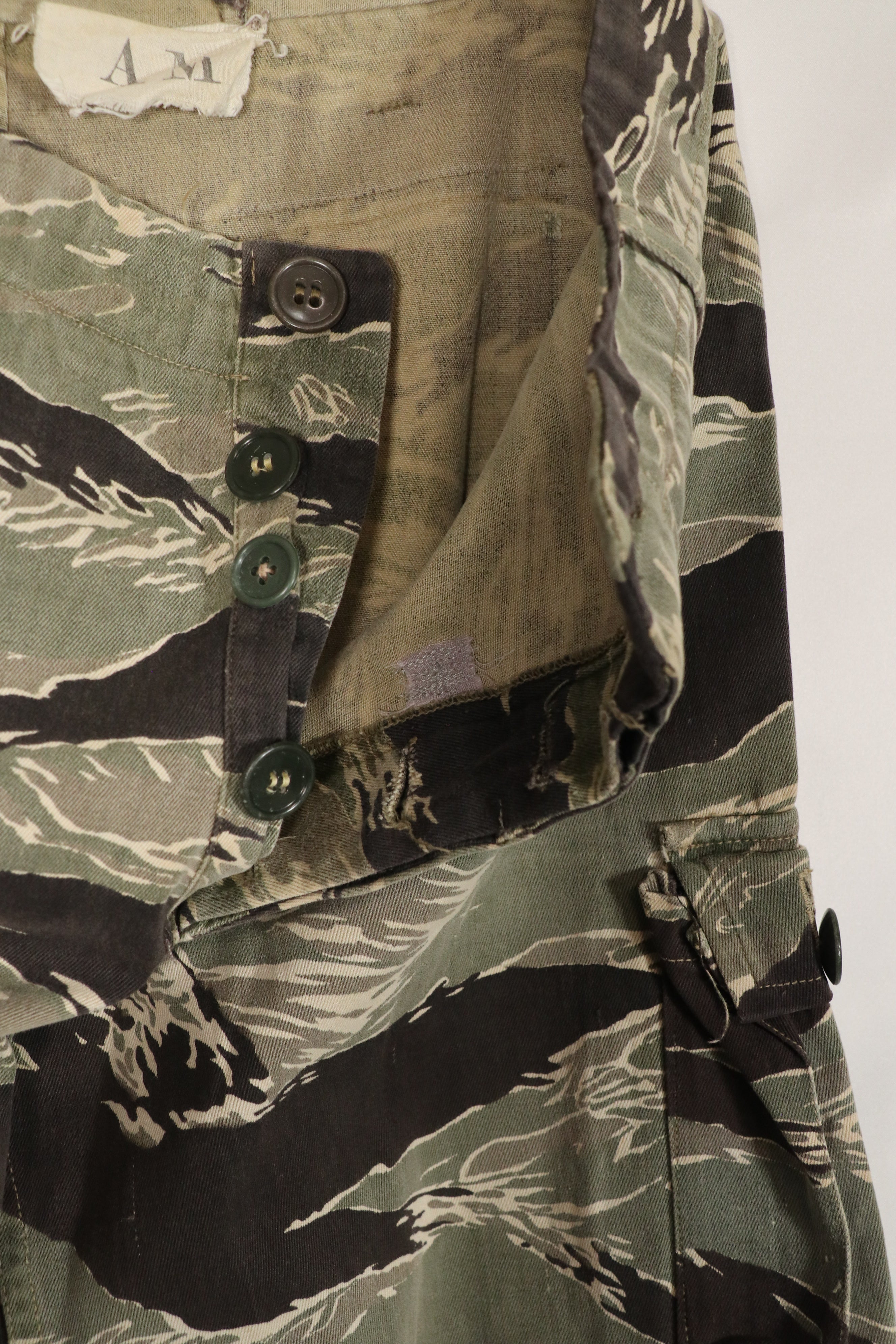 実物　沖縄タイガー　タイガーストライプ　パンツ　Asian Cut　褪色あり　A-Mサイズ