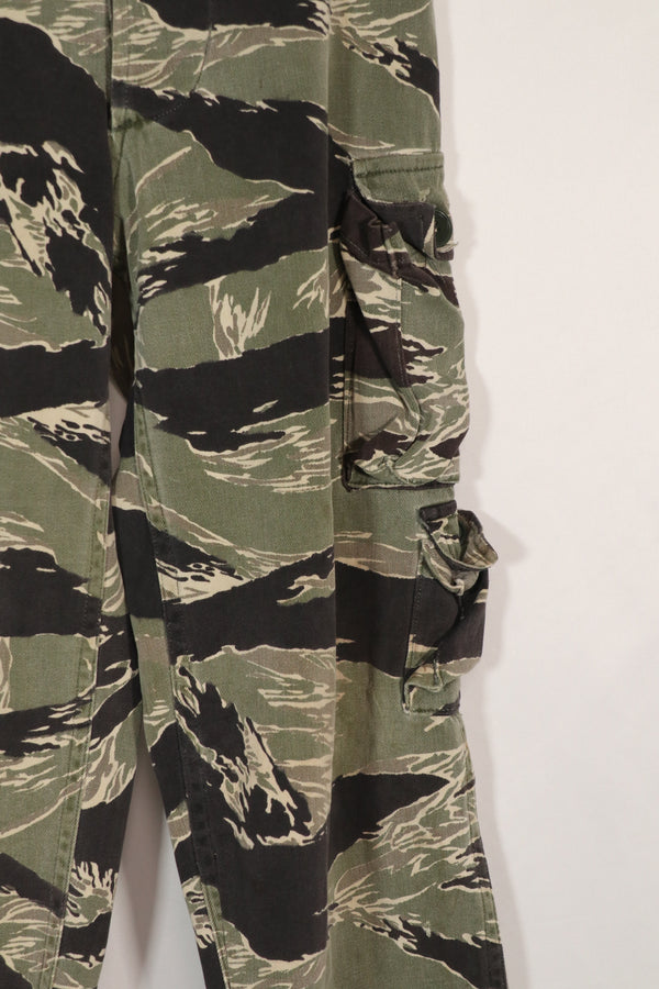 実物　沖縄タイガー　JWD　タイガーストライプ　パンツ　キッズサイズ　中古品