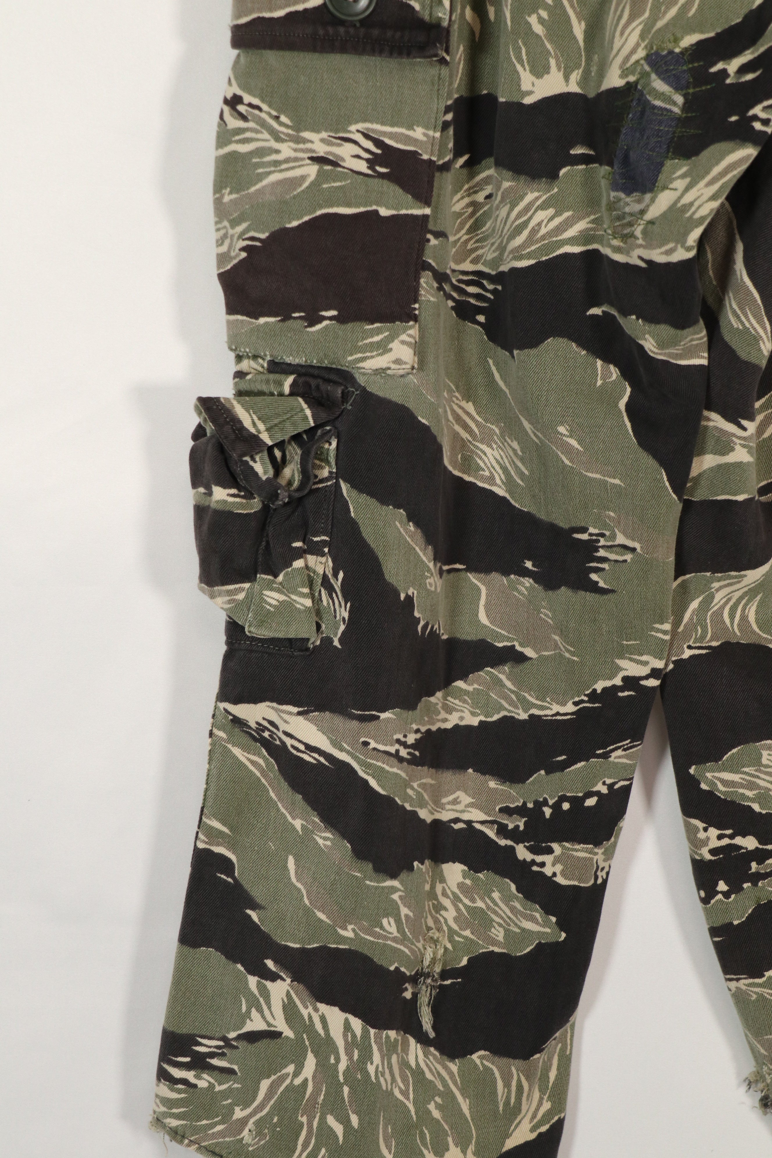 実物　沖縄タイガー　JWD　タイガーストライプ　パンツ　キッズサイズ　中古品